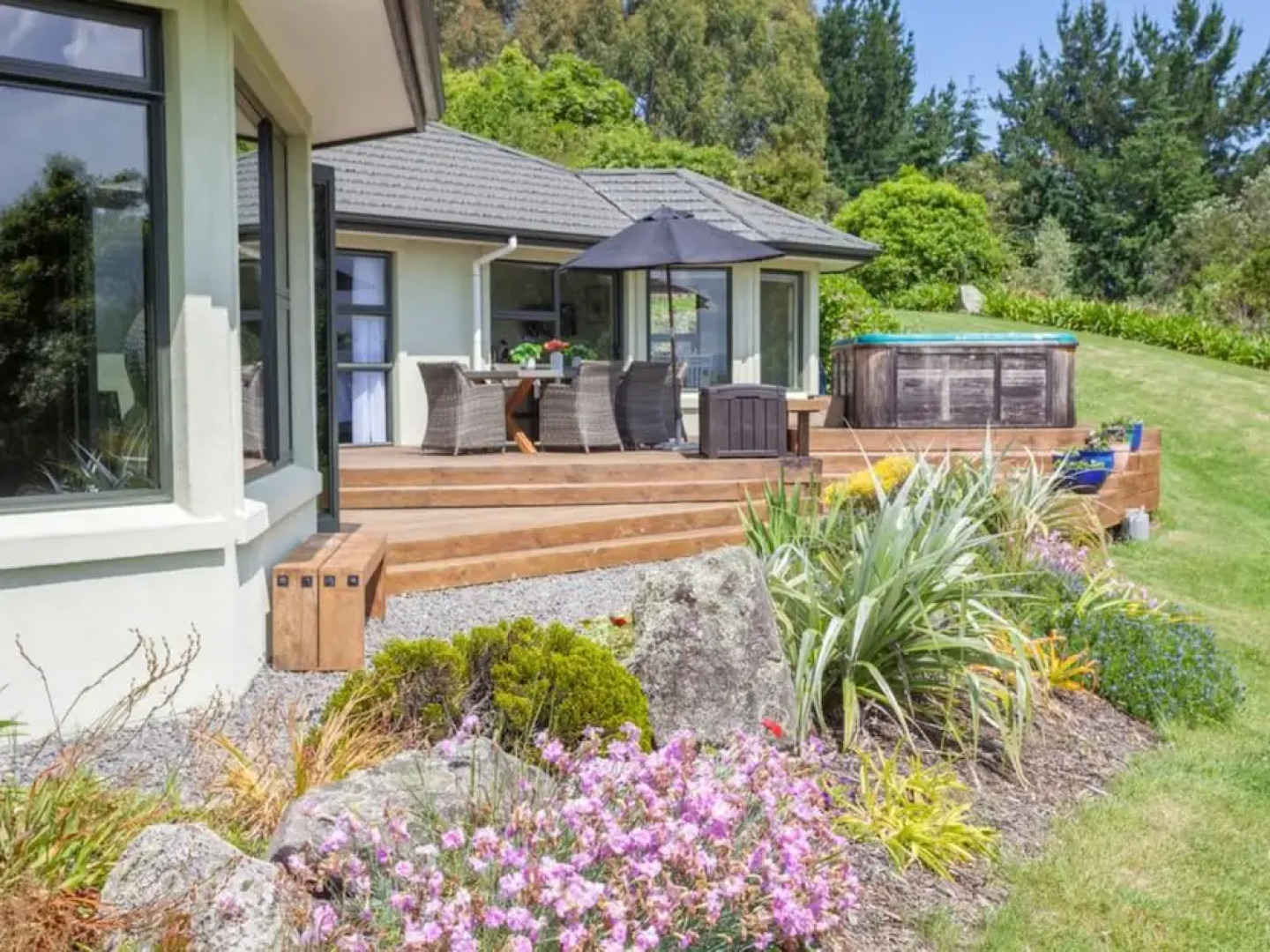 Acacia Heights Gardens