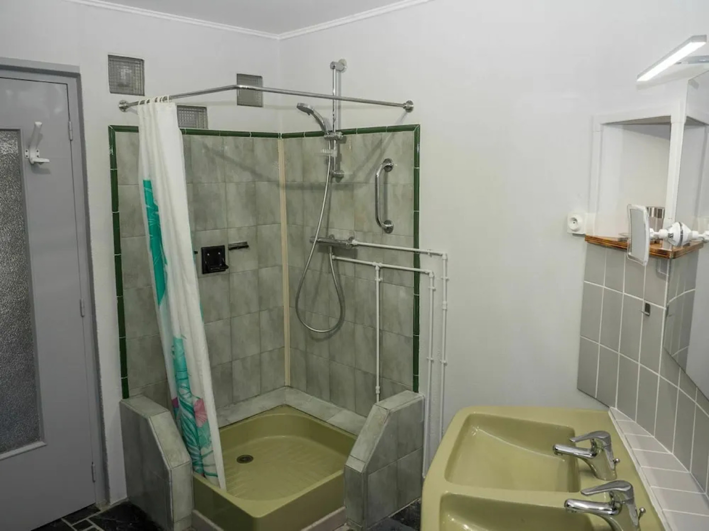 Cottage in Uzer With Pool, Terrace, Garden, Deckchairs