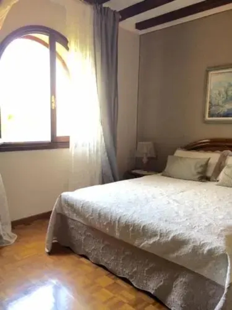 Al Castello Vino B&B