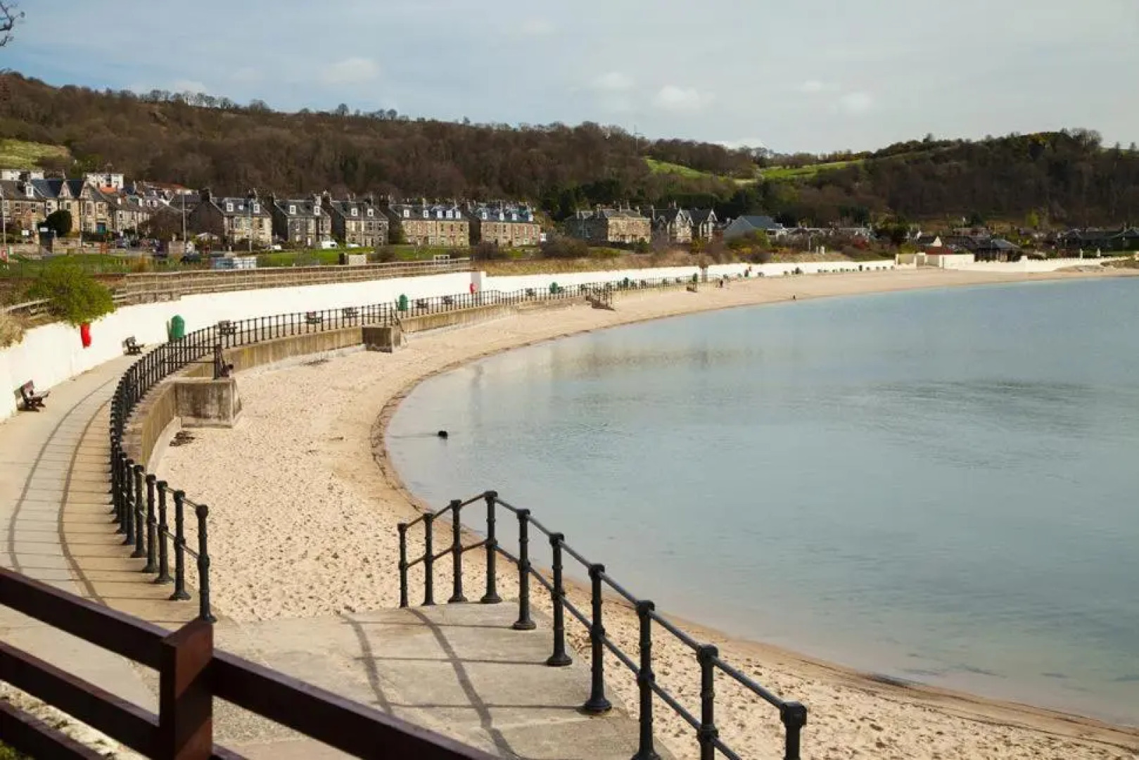 Lovely 2 bedroom condo in Burntisland, Fife