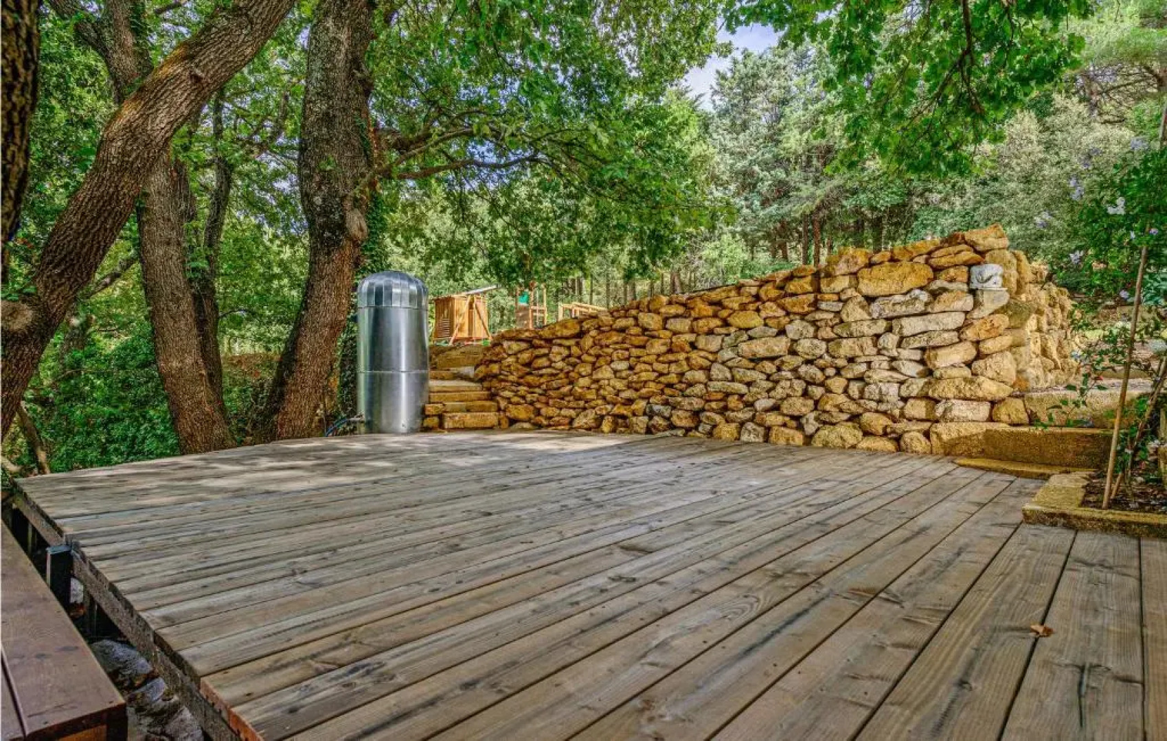 Amazing home in Rognes with 4 Bedrooms, WiFi and Outdoor swimming pool