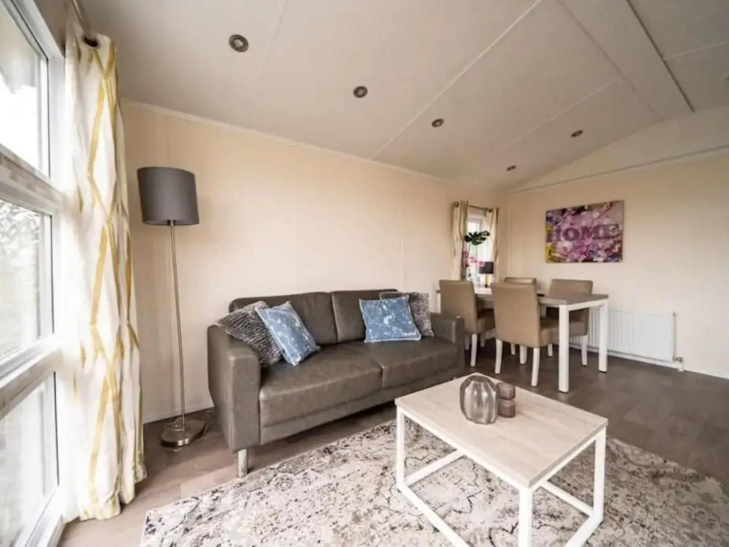 Veluwemeer Chalet With Microwave