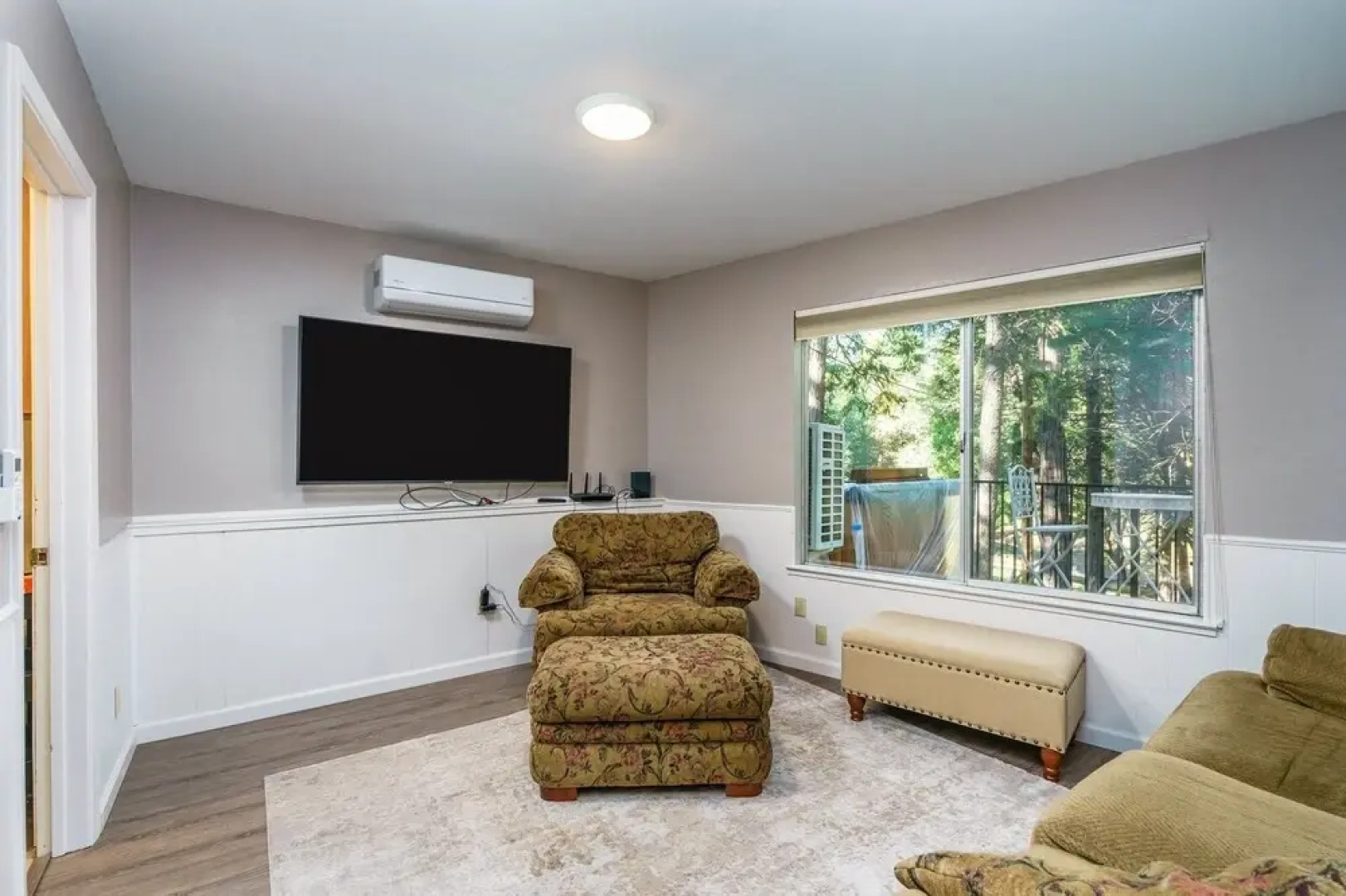 The Treetops - Beautiful Mountain Views Abound When You Stay at The Treetops by Yosemite Region Resorts