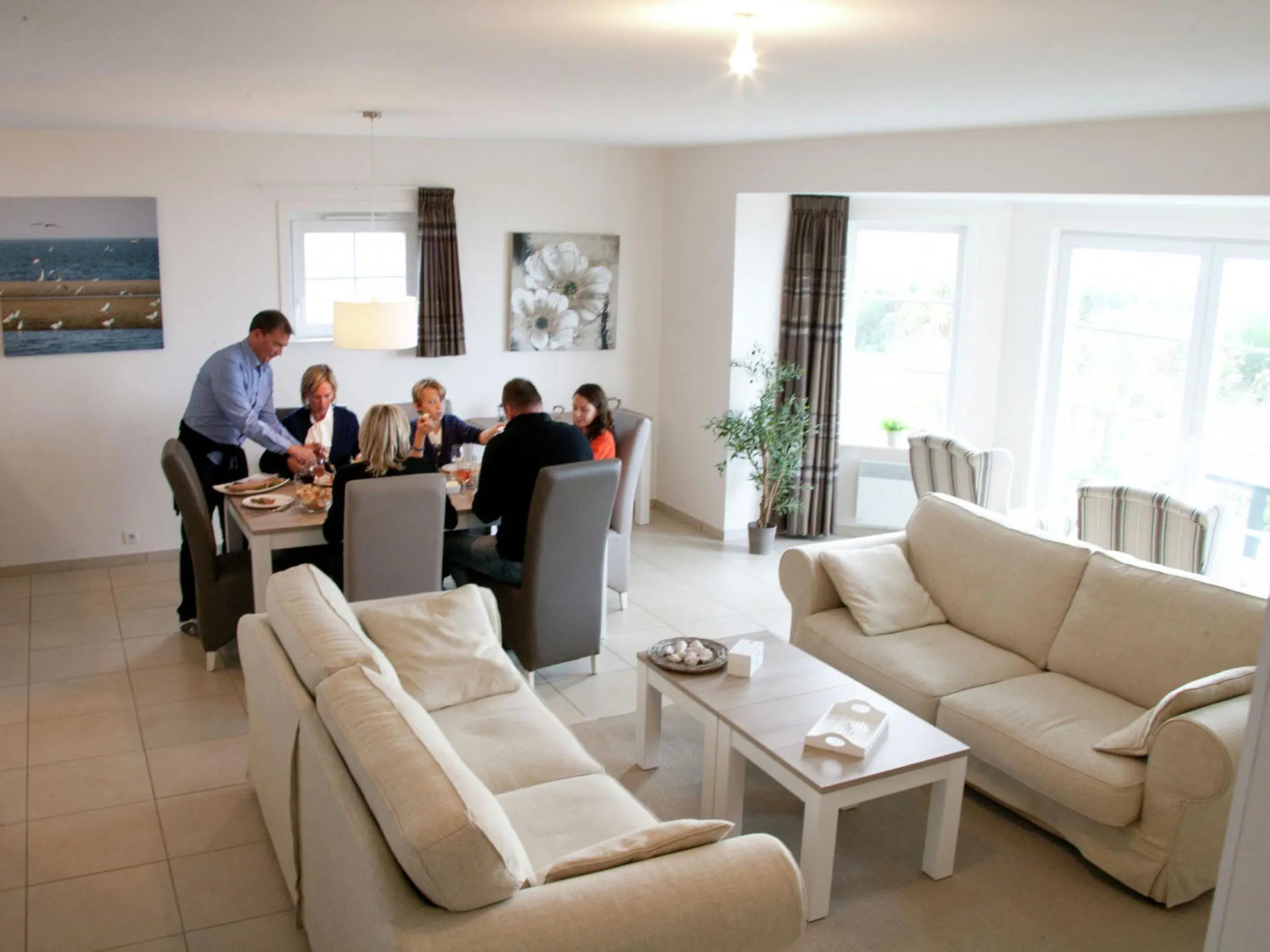 Luxury Holiday Home 800 m. From the Beach of Équihen-plage