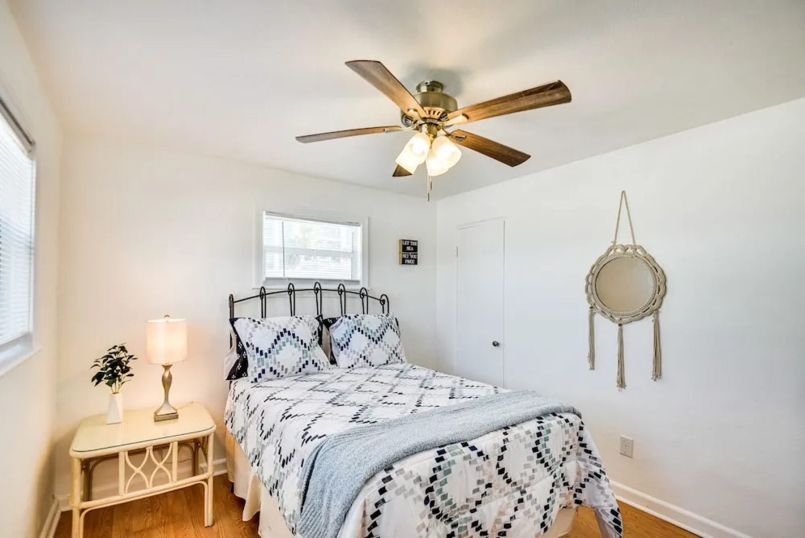 Ormond Beach Home: Walk to Community Beach!