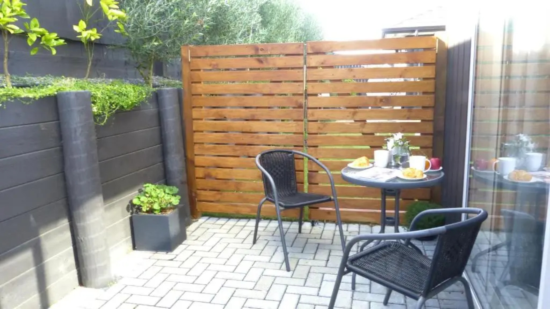 Modern Self Contained Apartment in Riverhead