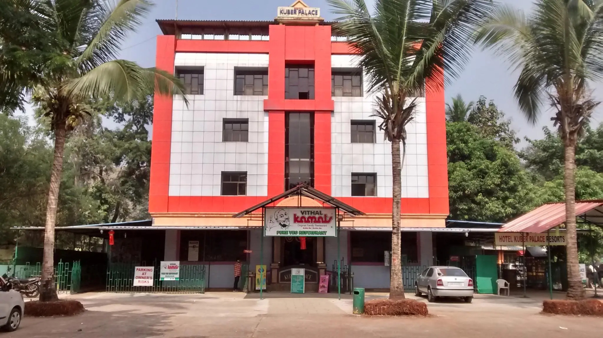 Hotel Kuber Palace