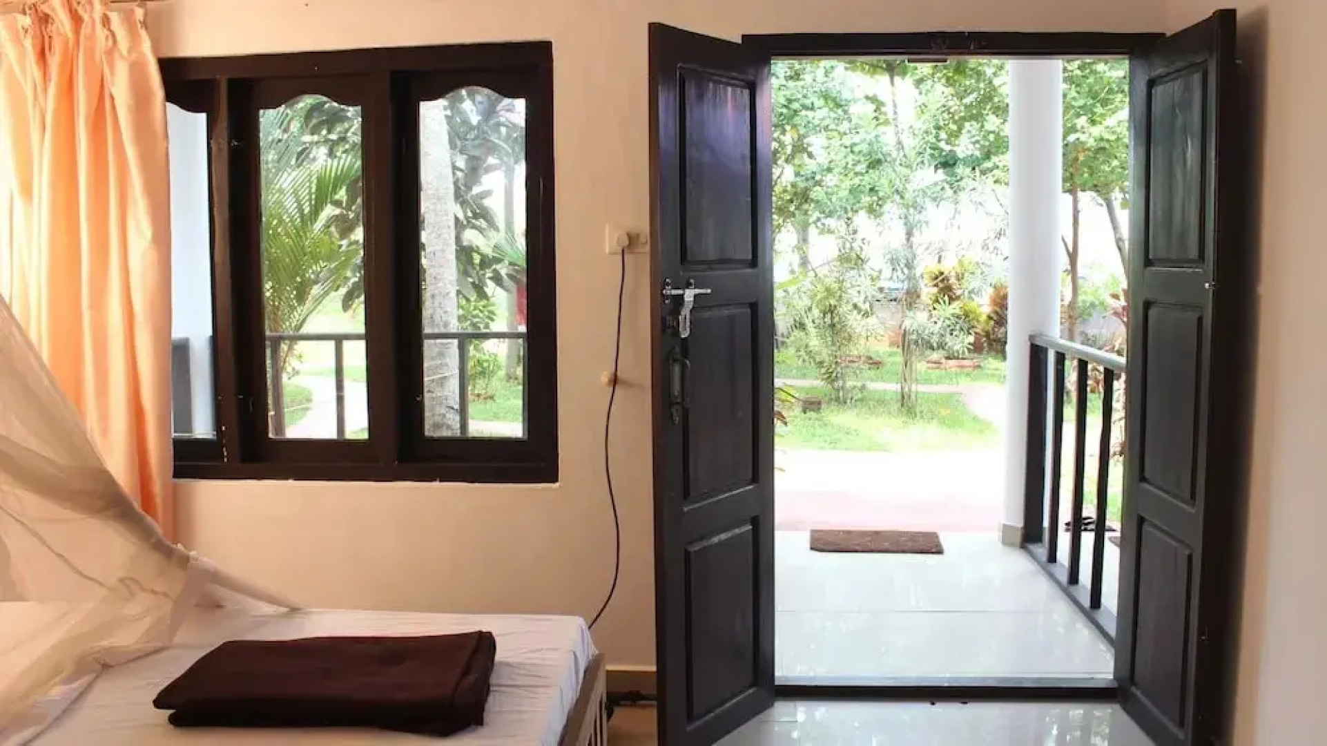 True Blue Beach Resort