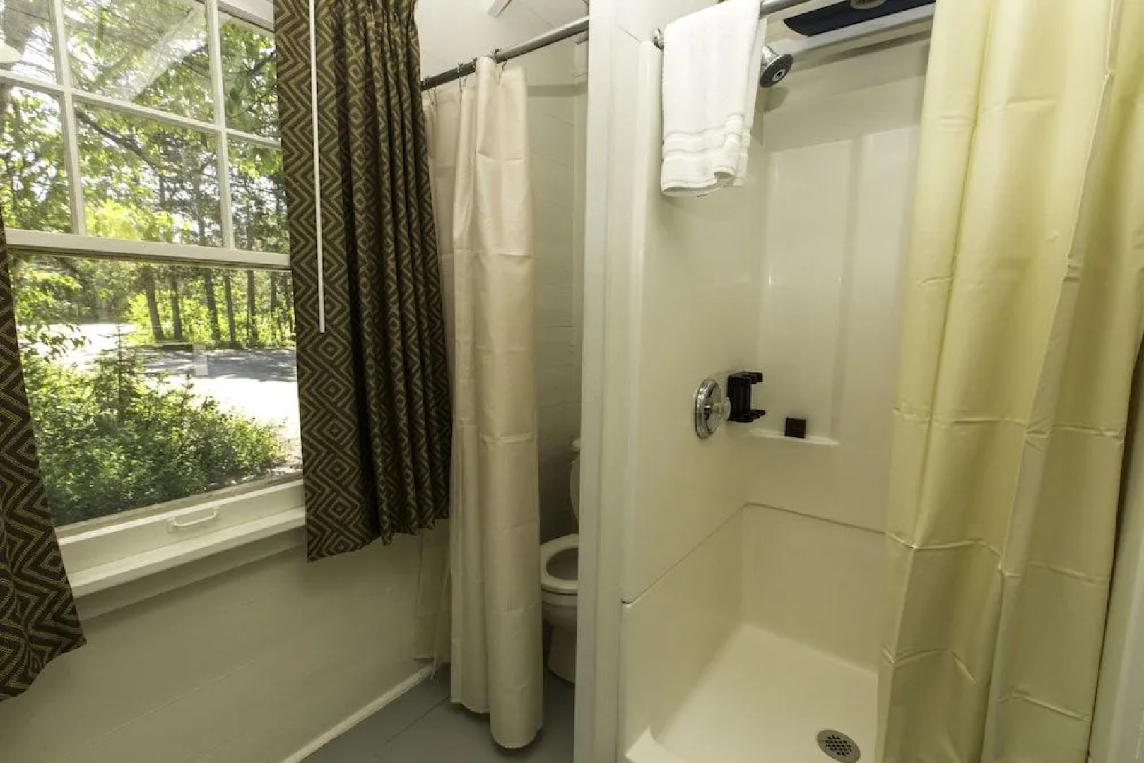 Swiftcurrent Motor Inn and Cabins - Inside the Park