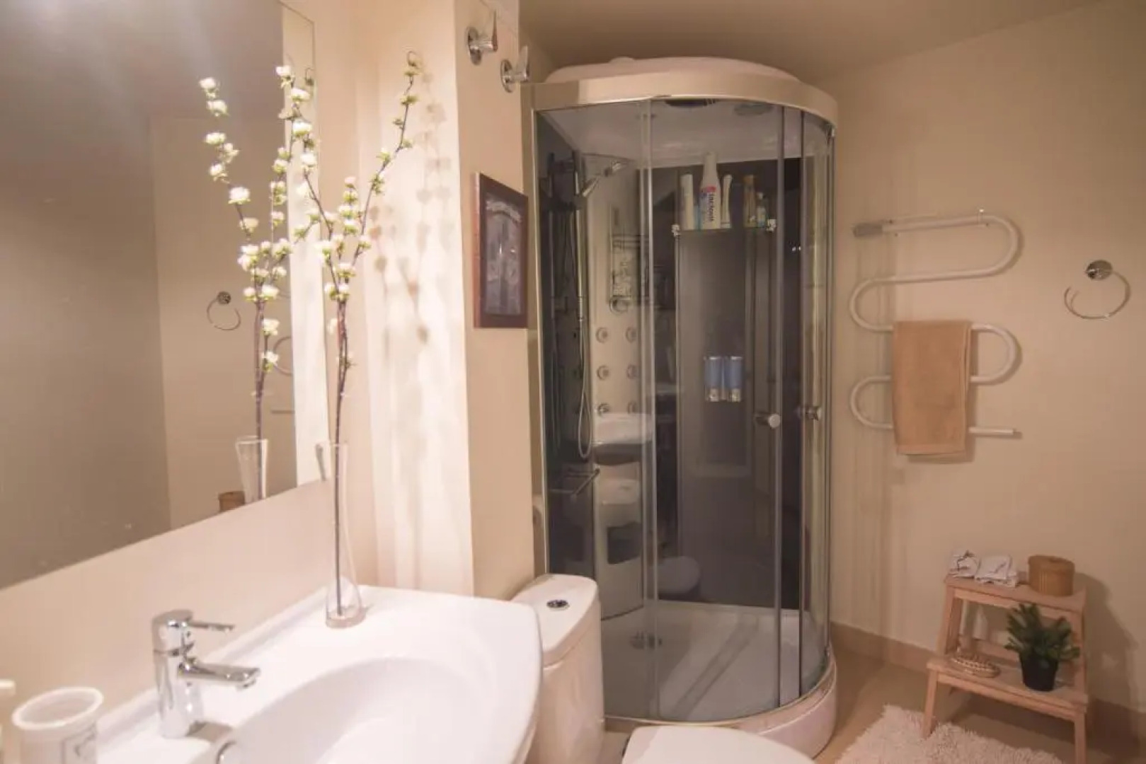 Chezmoihomes Miramar Ski 8 sleeps