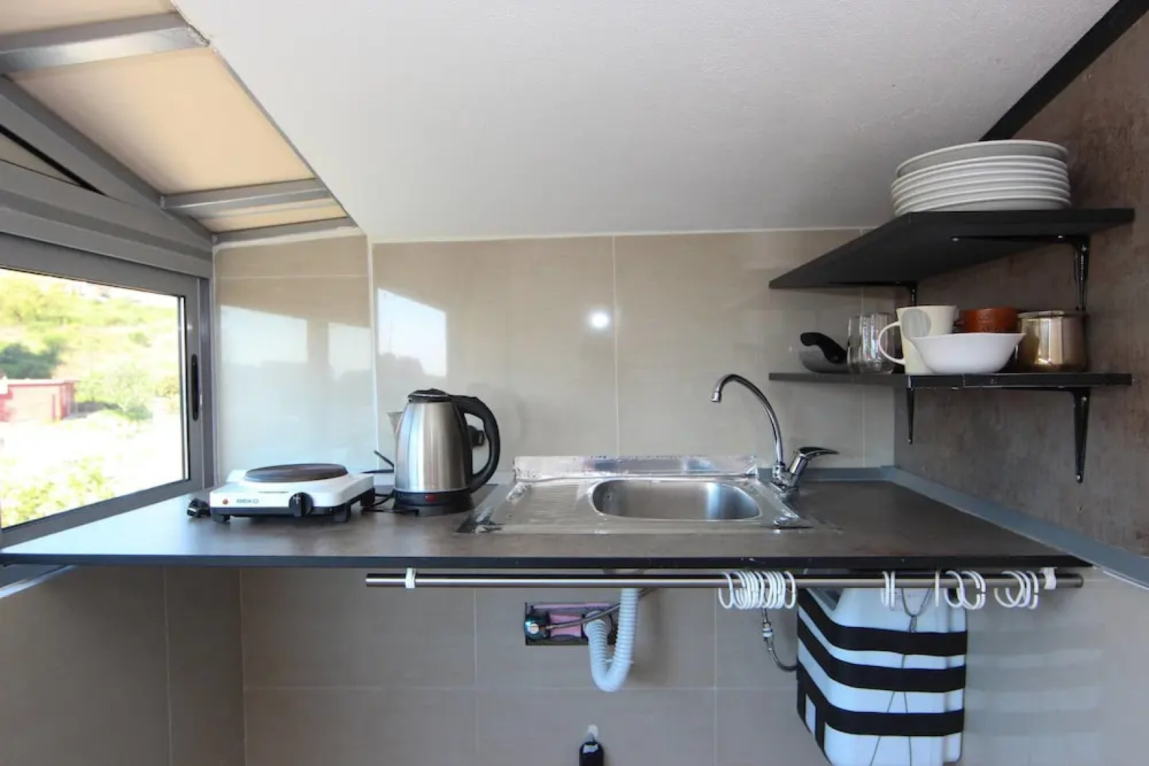 Green Flowers Guesthouse