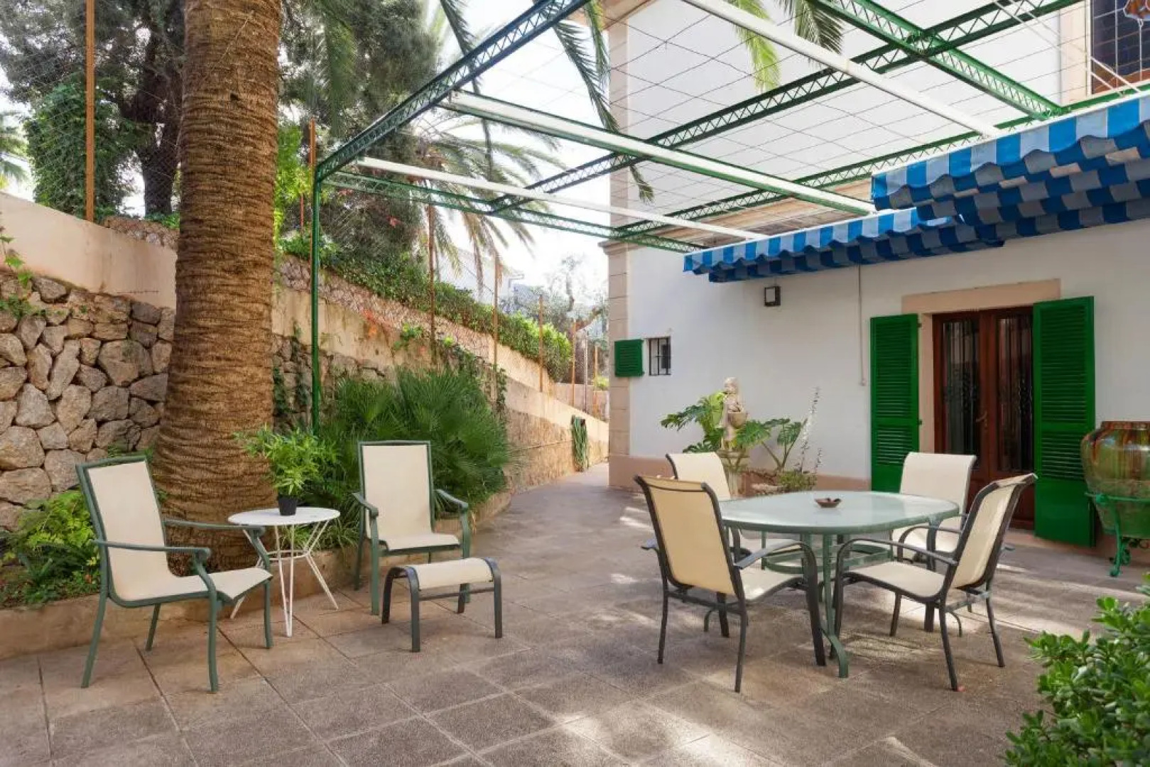 Villa de lujo en la playa. La Caleta.