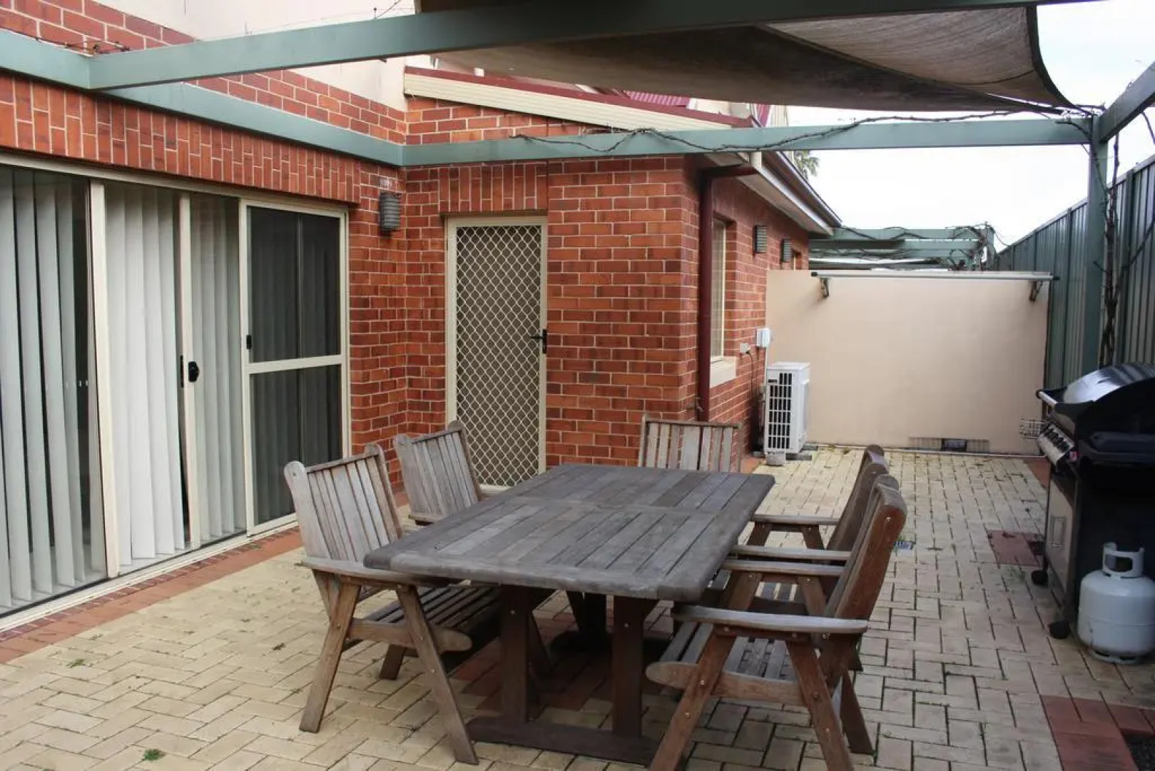 Albury Suites - Schubach Street