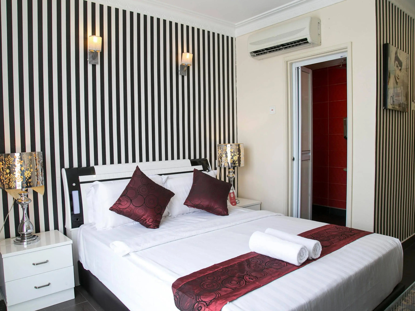 OYO 165 Hotel De Art 1