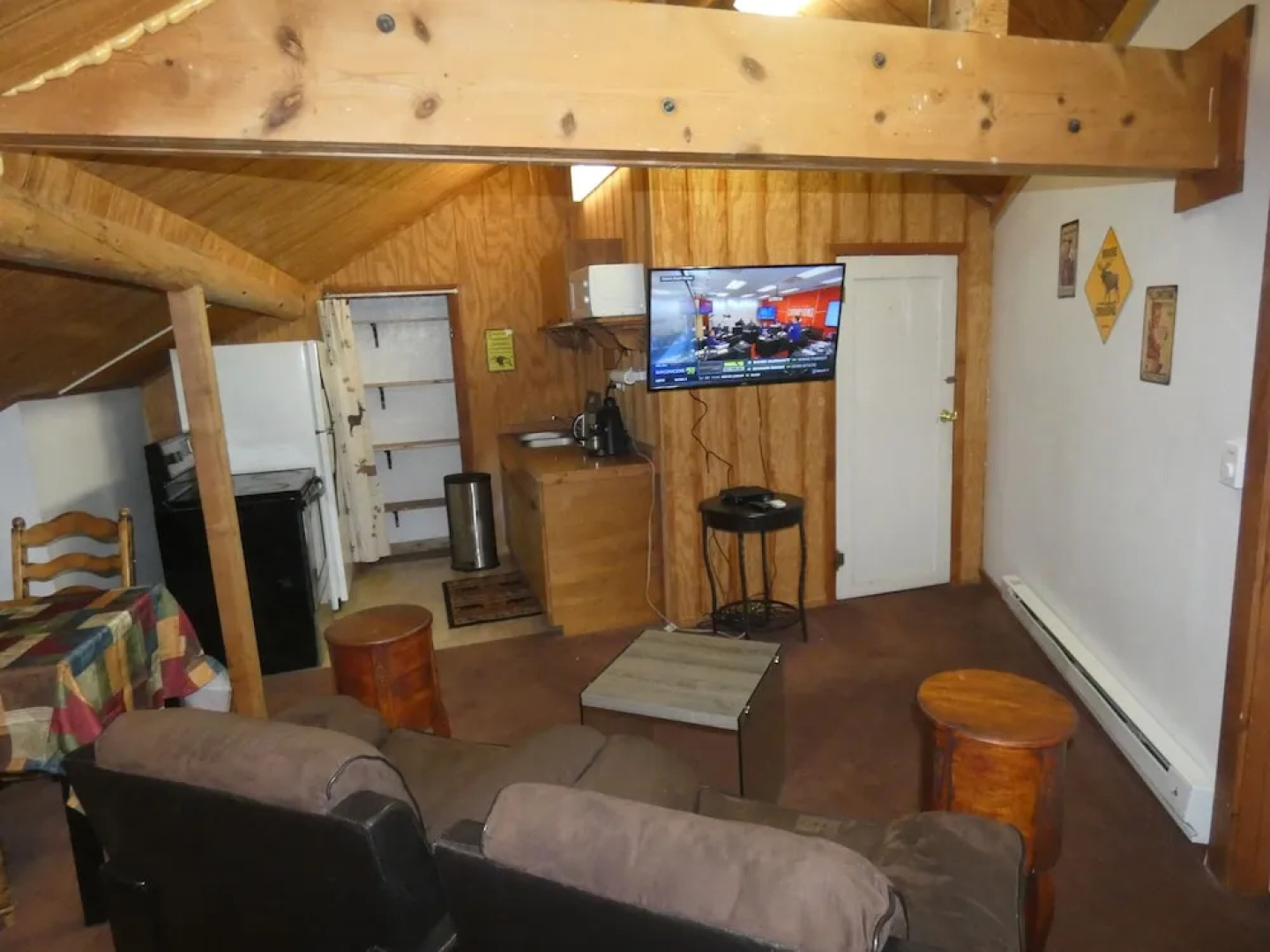 Yellowstone Motel - Adults Only