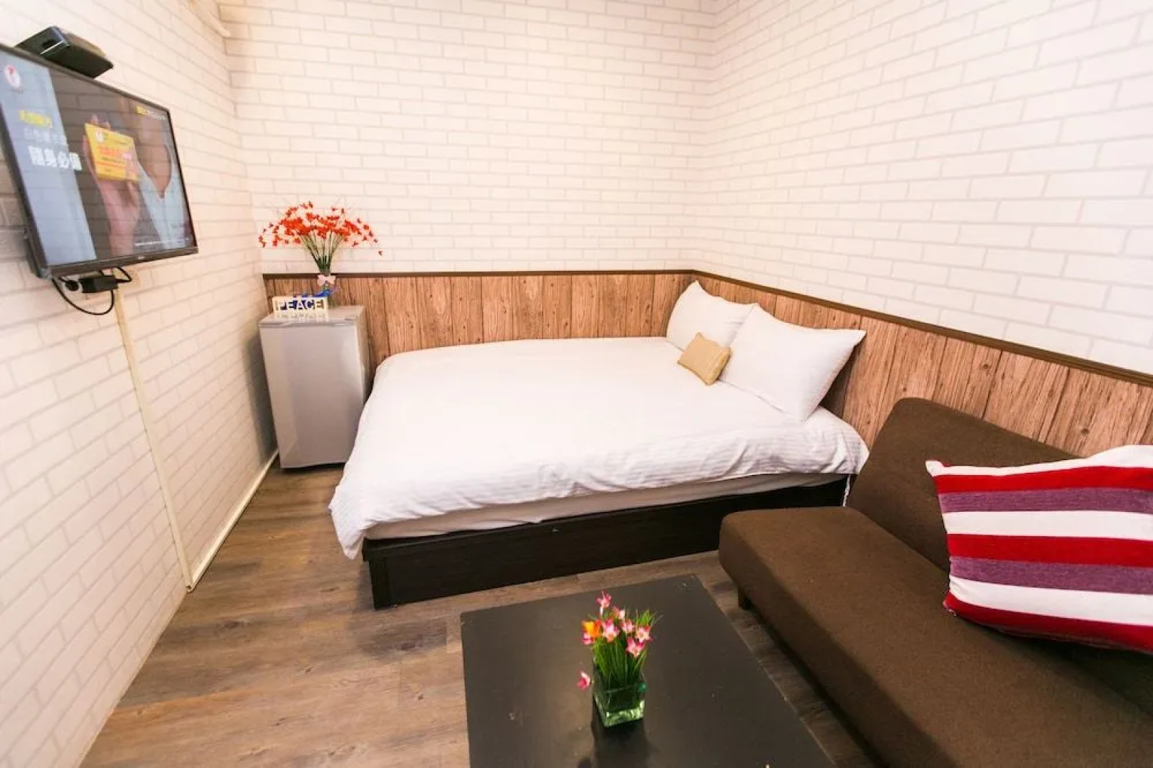 Taichung 213 corner homestay