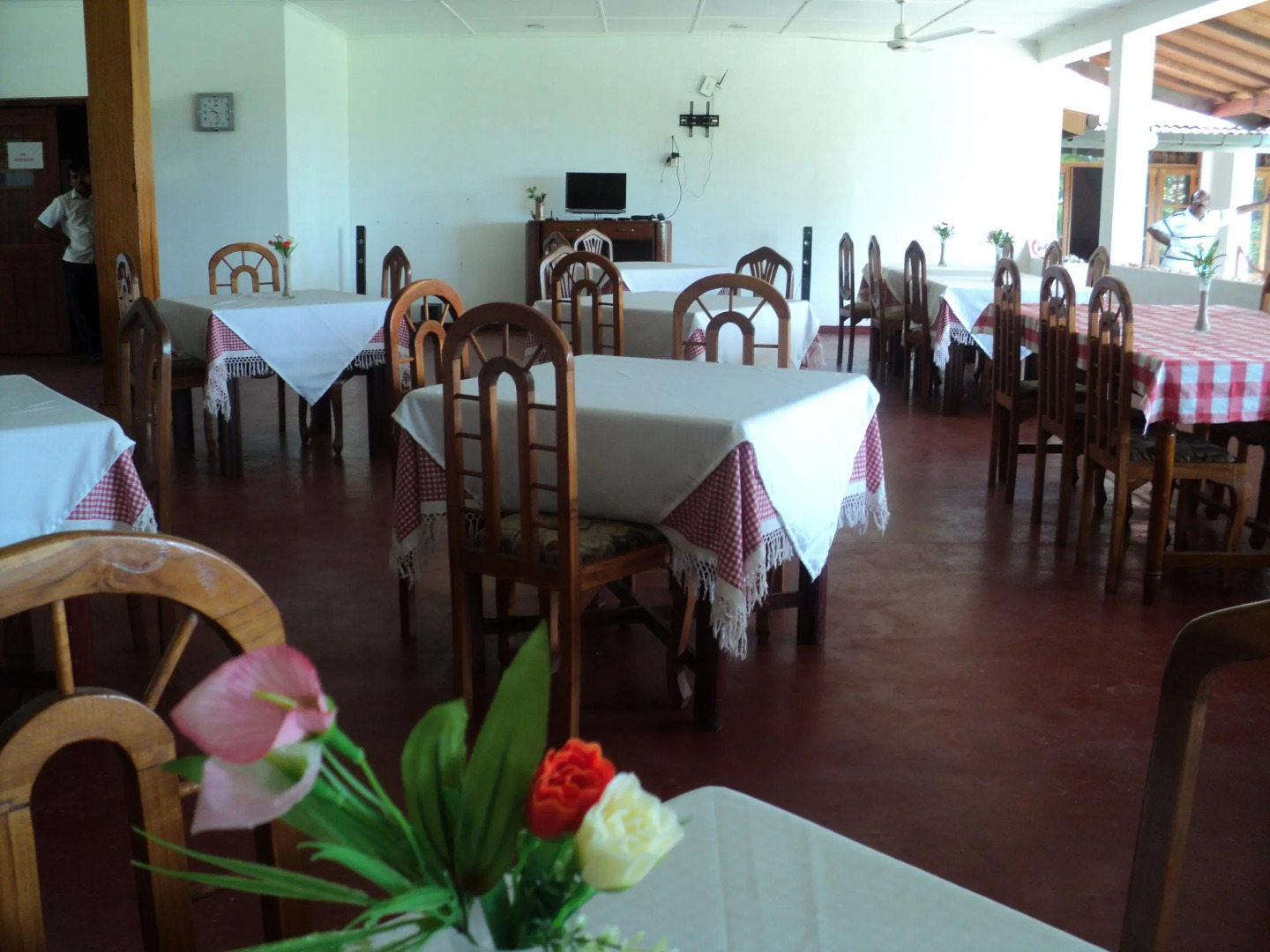 White Sand Beach Inn