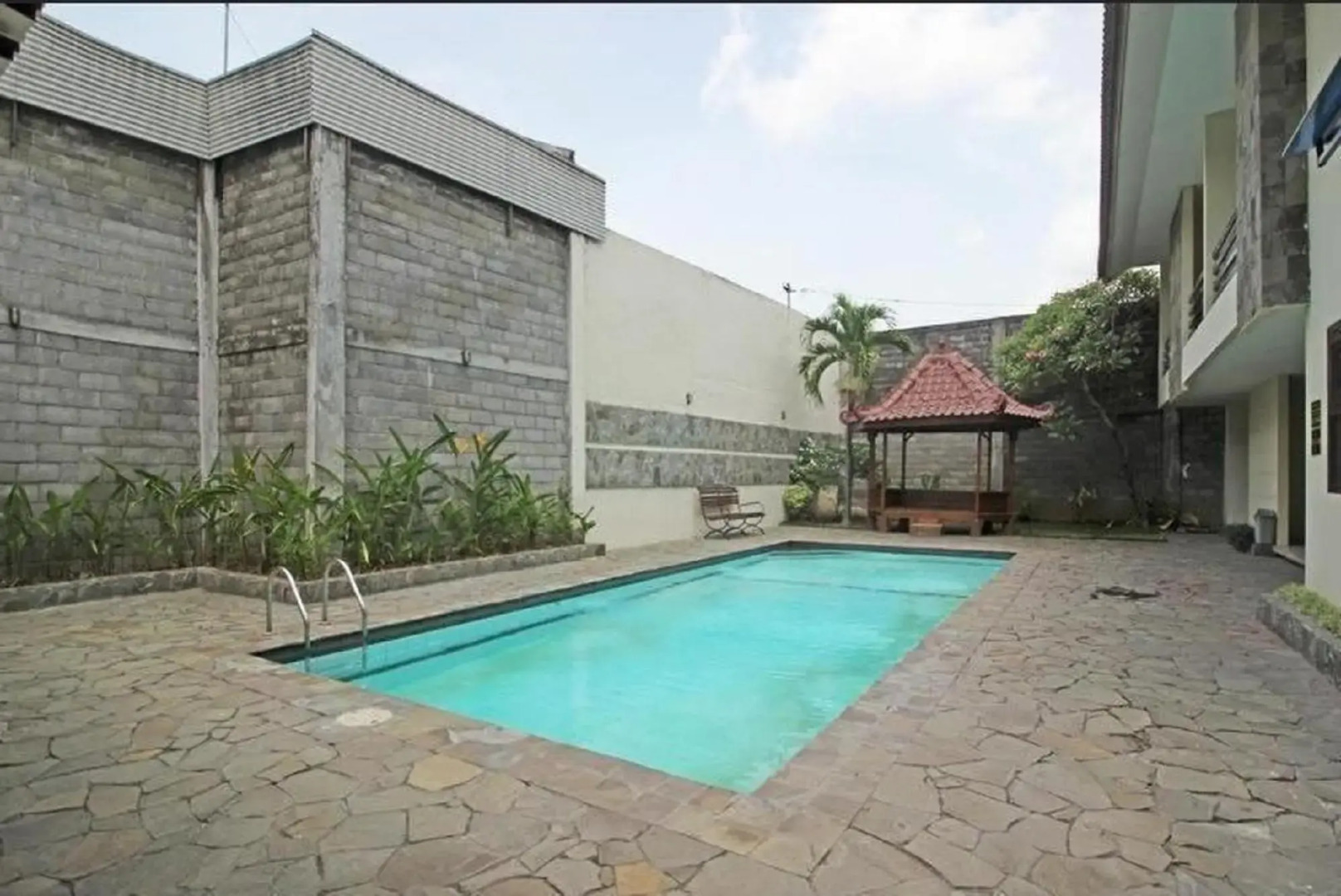 Airy Syariah Kapten Mulyadi 166 Solo