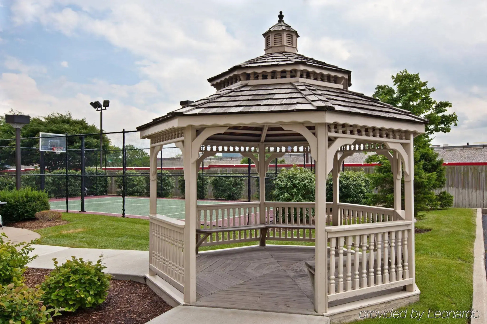 HOLIDAY INN EXPRESS & SUITES INDIANAPOLIS - EAST by IHG