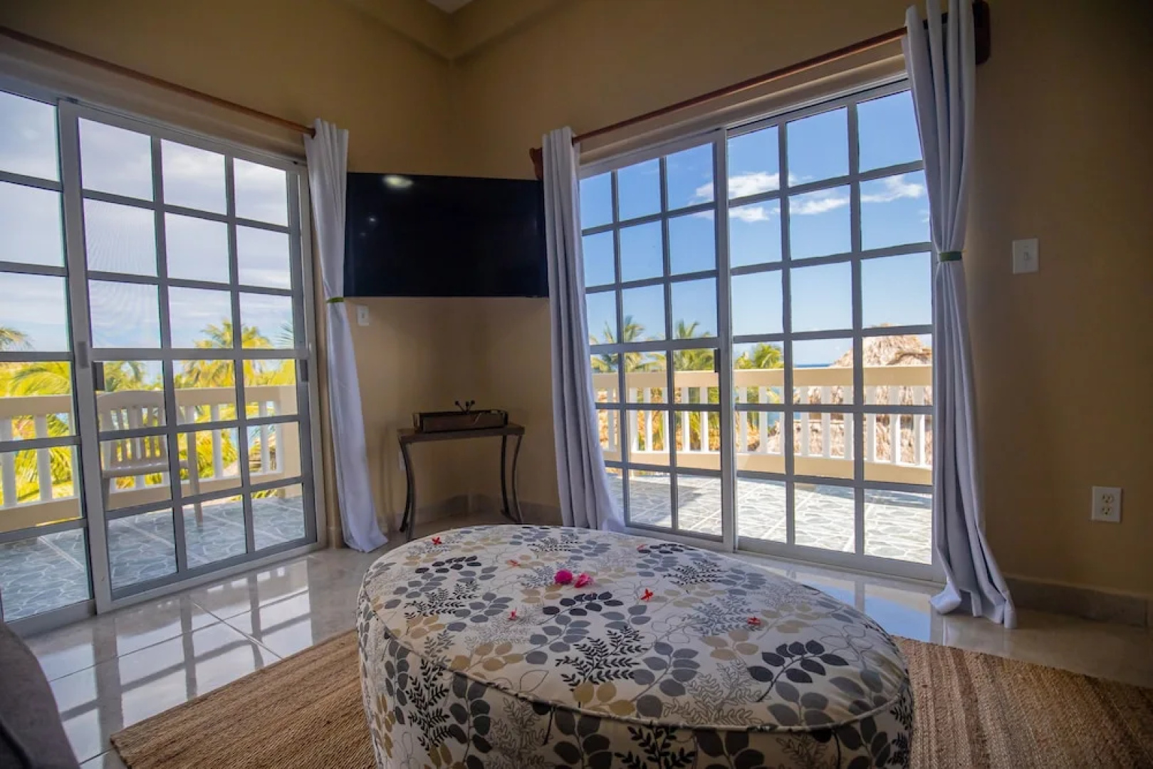 Hidden Jewel Boutique Hotel