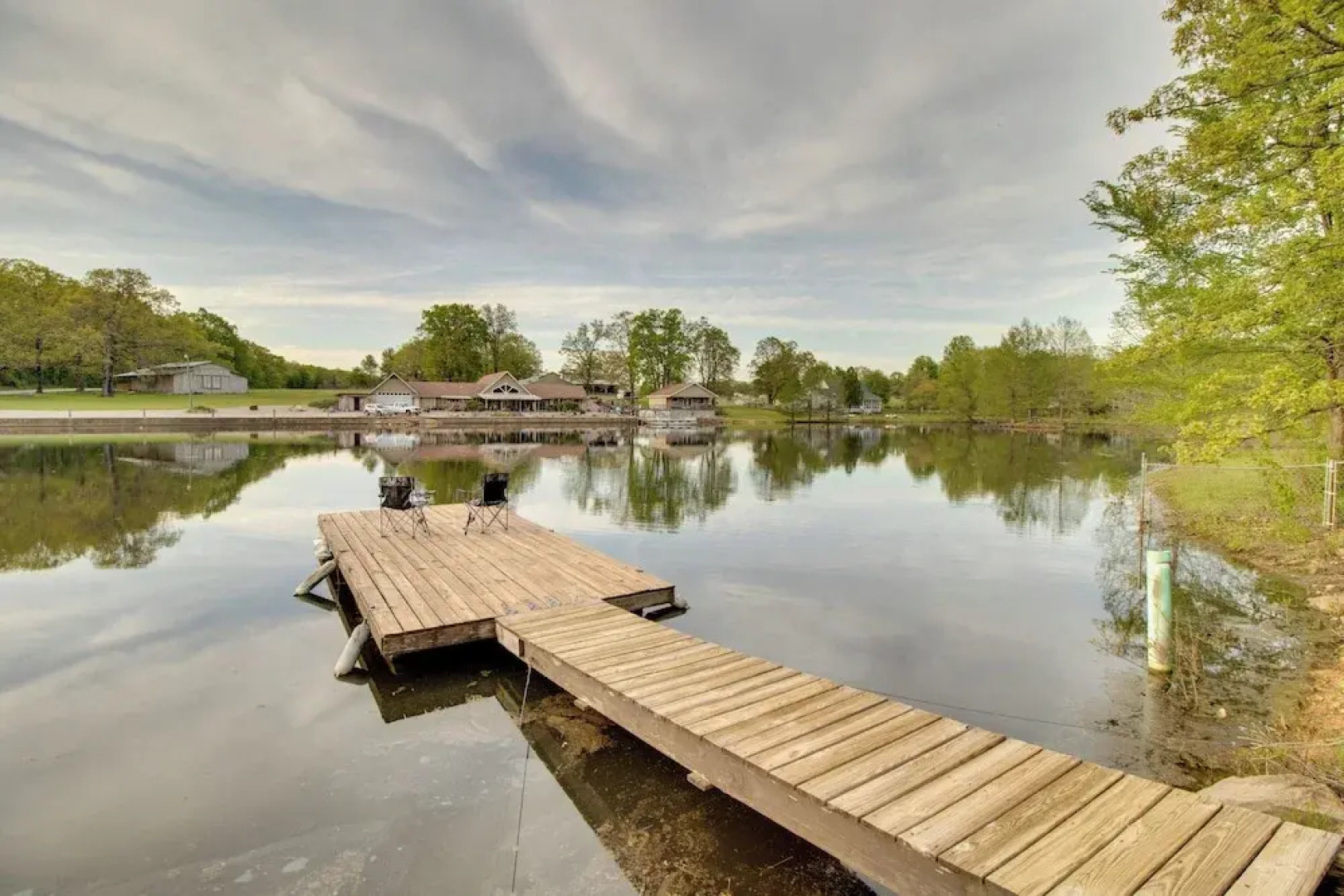 Waterfront Home Near Mark Twain National Forest