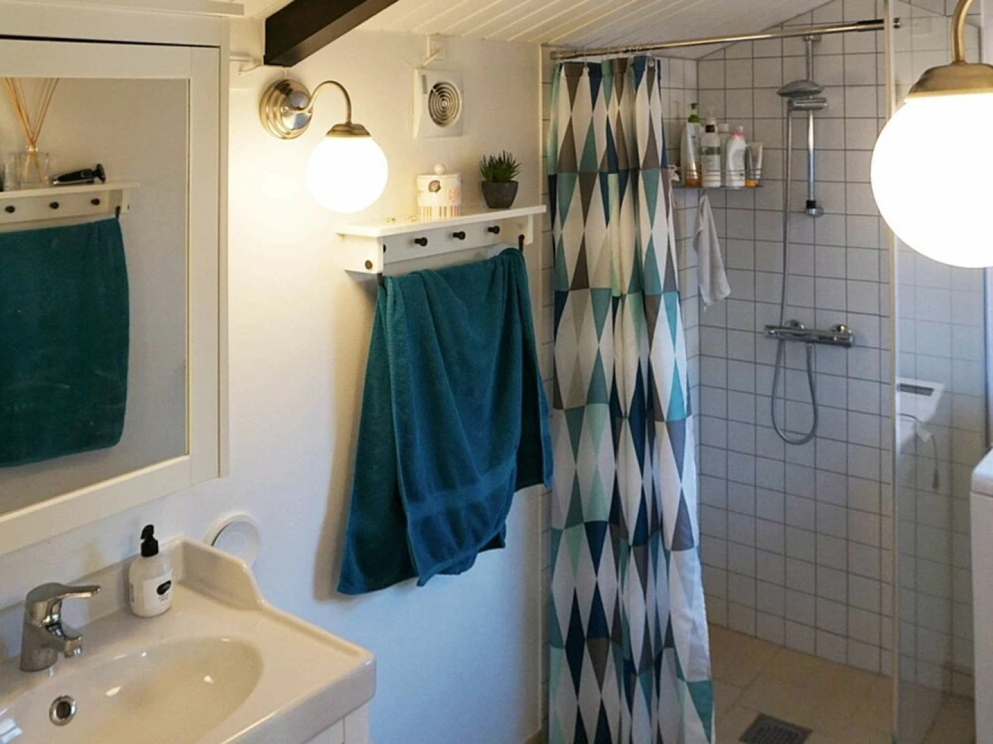 Enticing Holiday Home in Hovedstaden near Sea