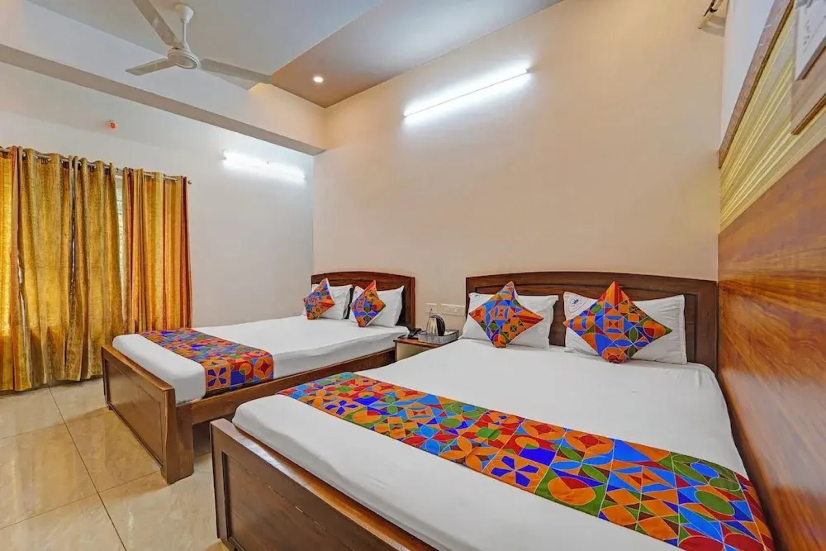 Fabhotel Raja Residency