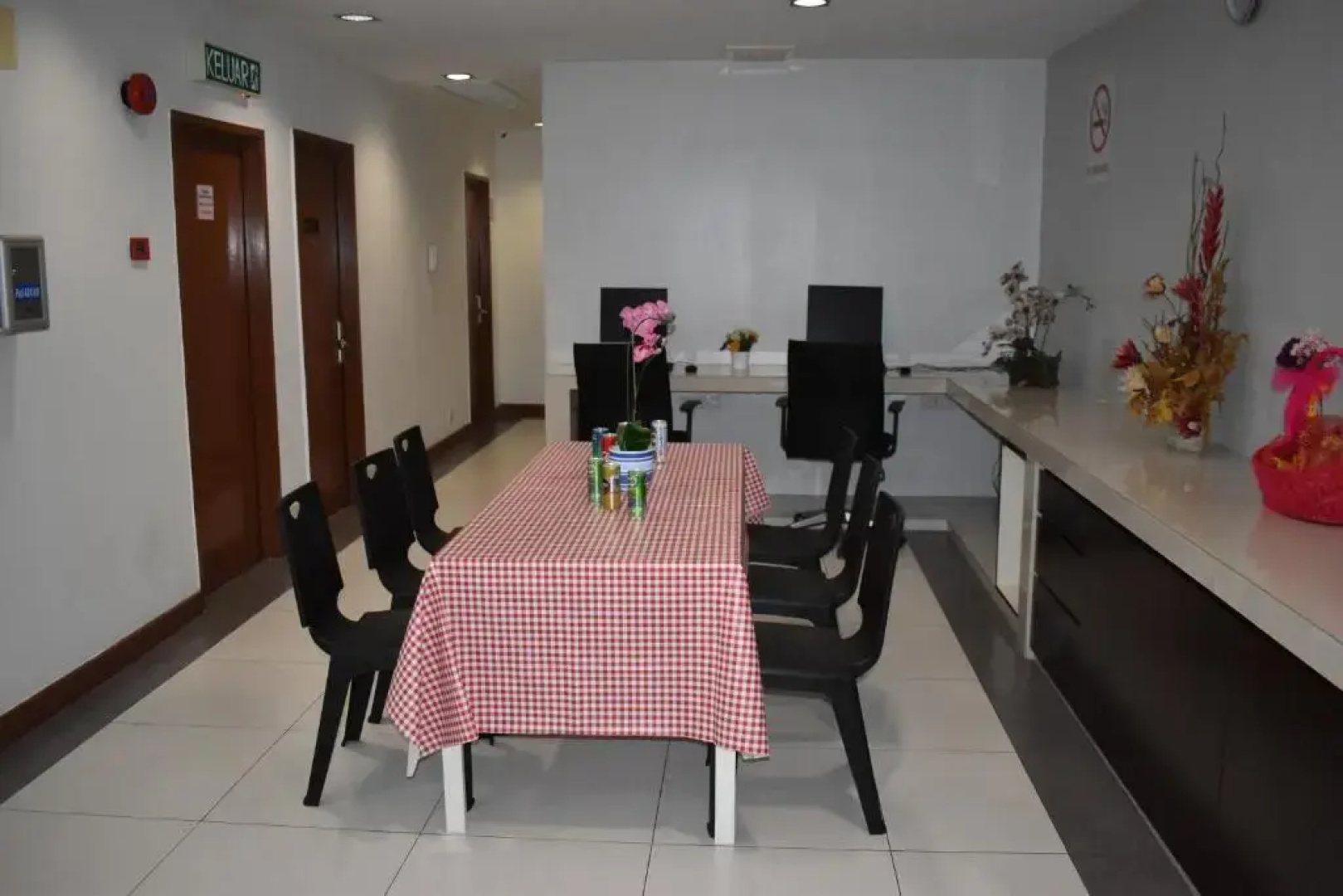 Wl Hotel