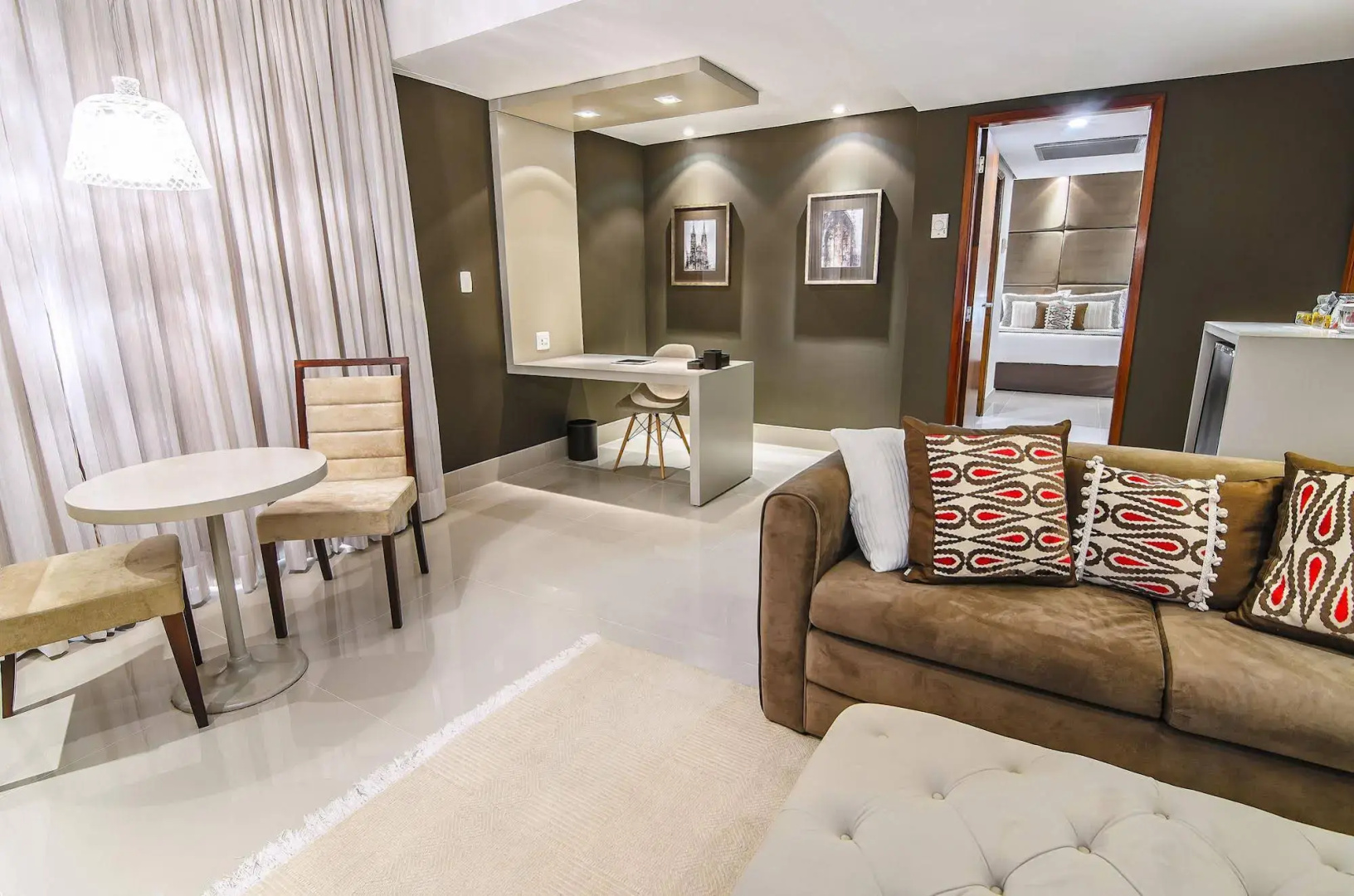 Stream Palace Hotel