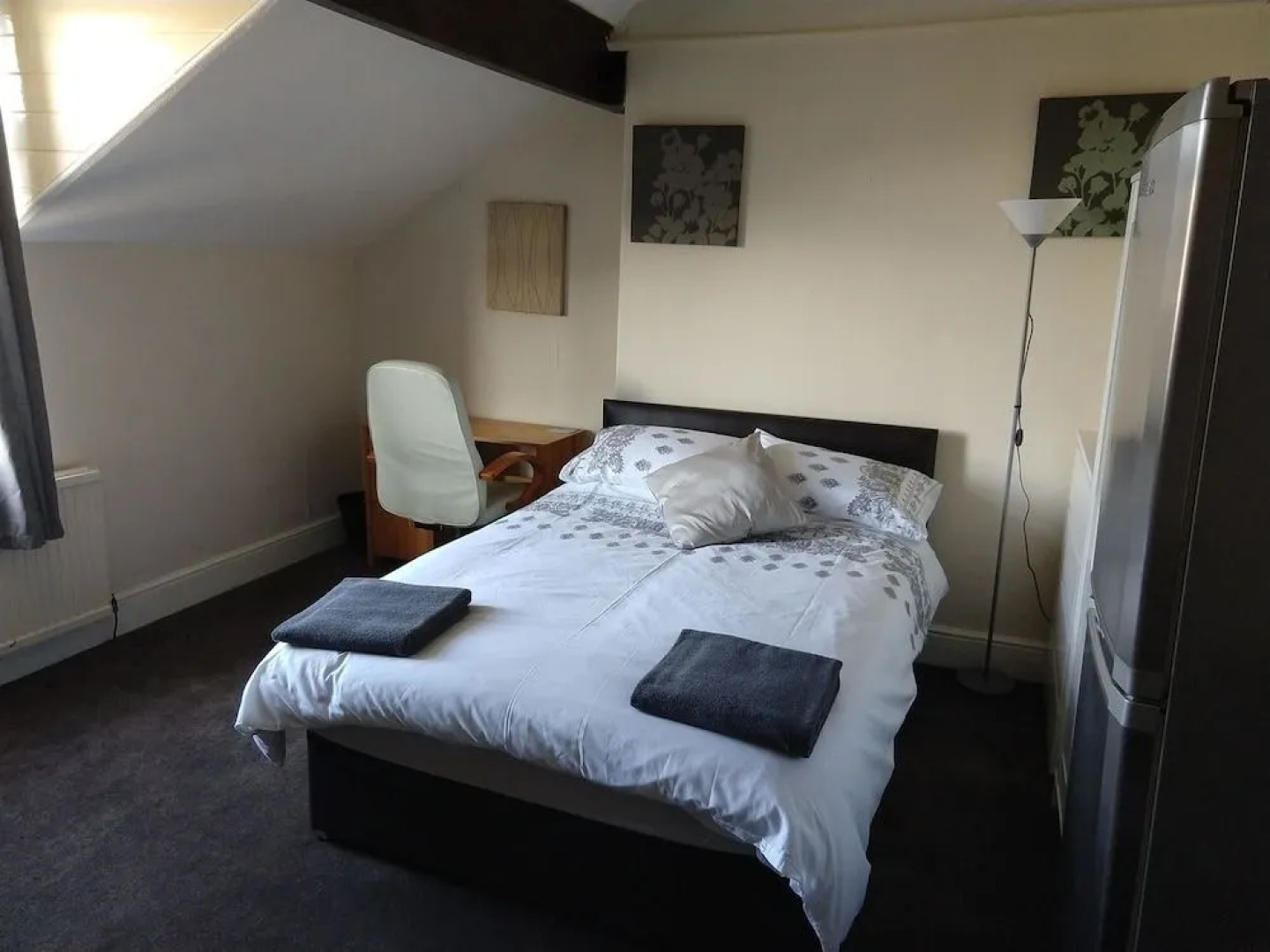 John St Town House - Self Catering
