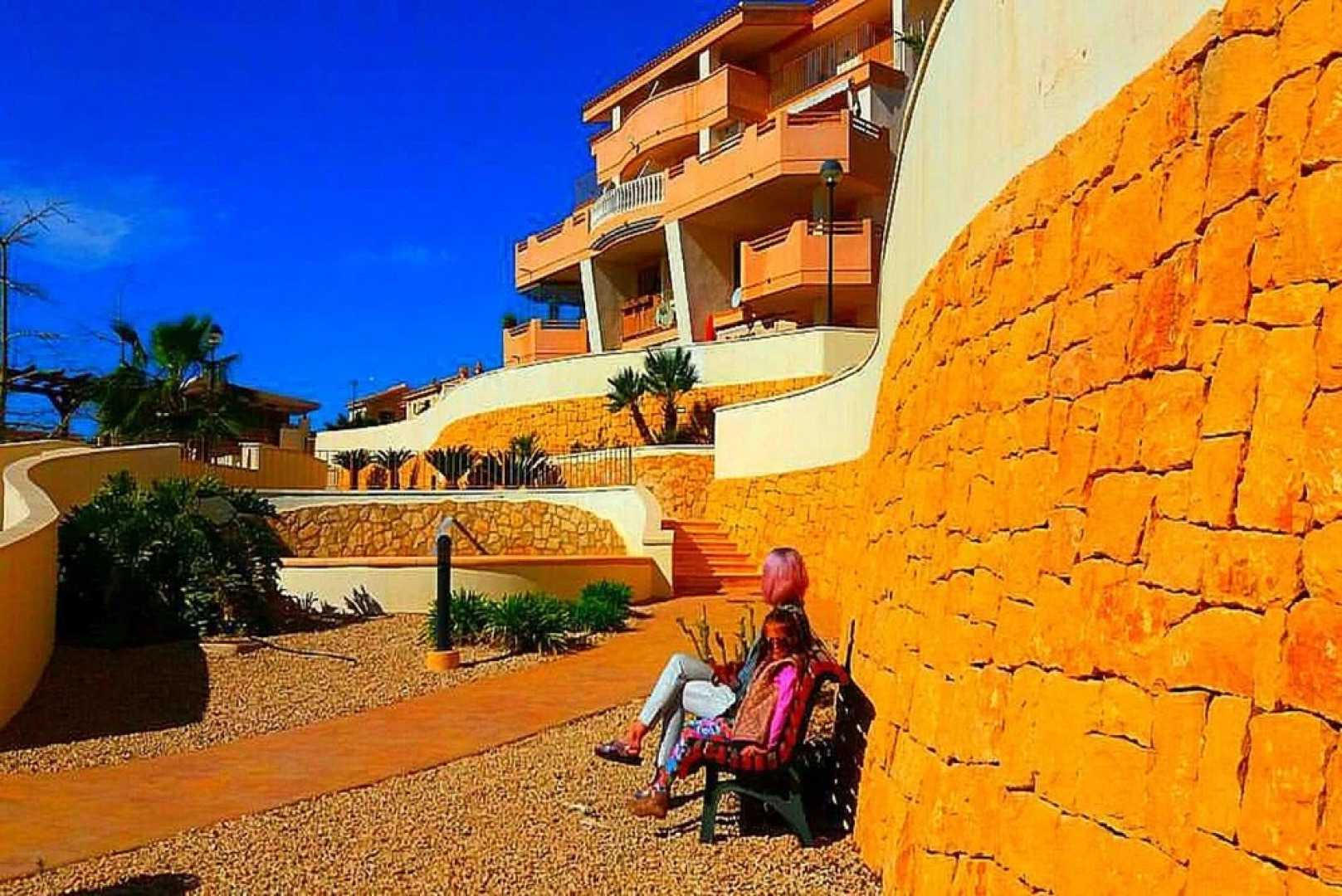 Deluxe garden flat near Terra-Mítica