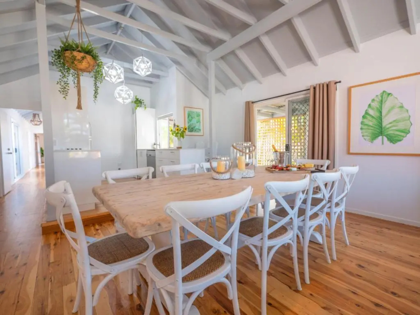 Hume Street 22, Golden Beach