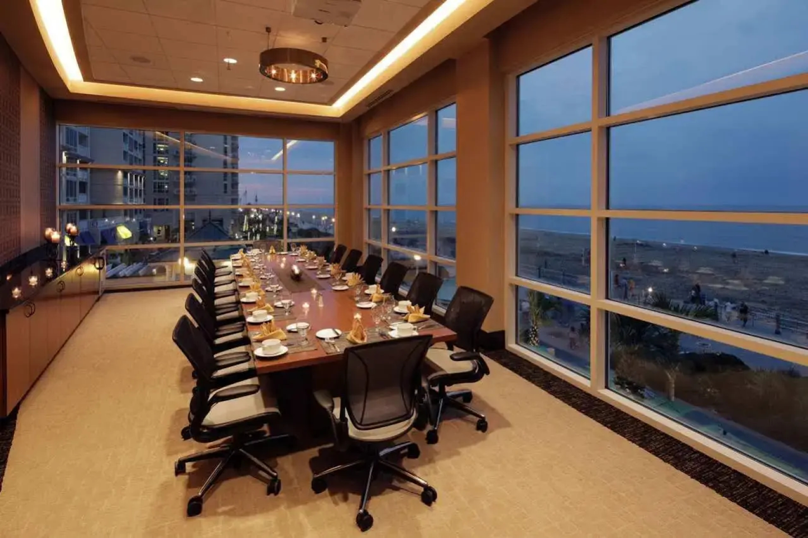 Hilton Garden Inn Virginia Beach Oceanfront