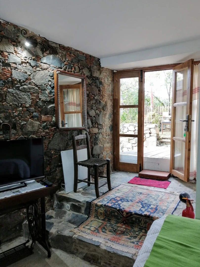 Isminis Petroktisto (Stonehouse)