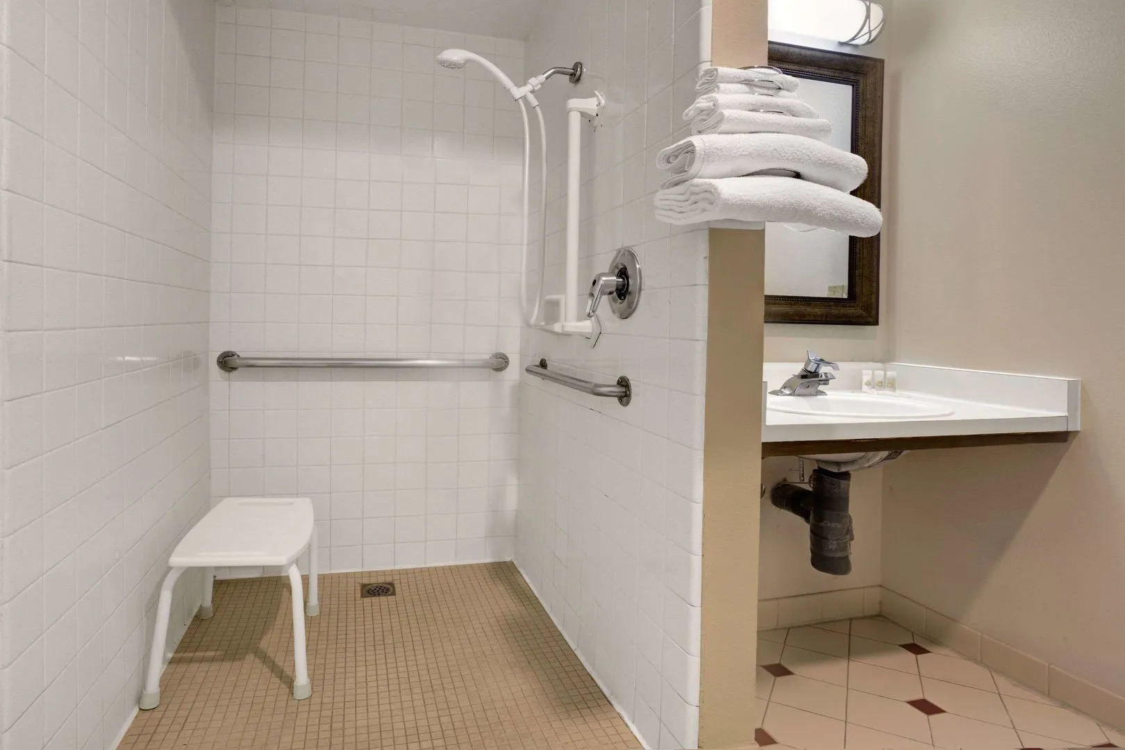 Days Inn by Wyndham Woodland