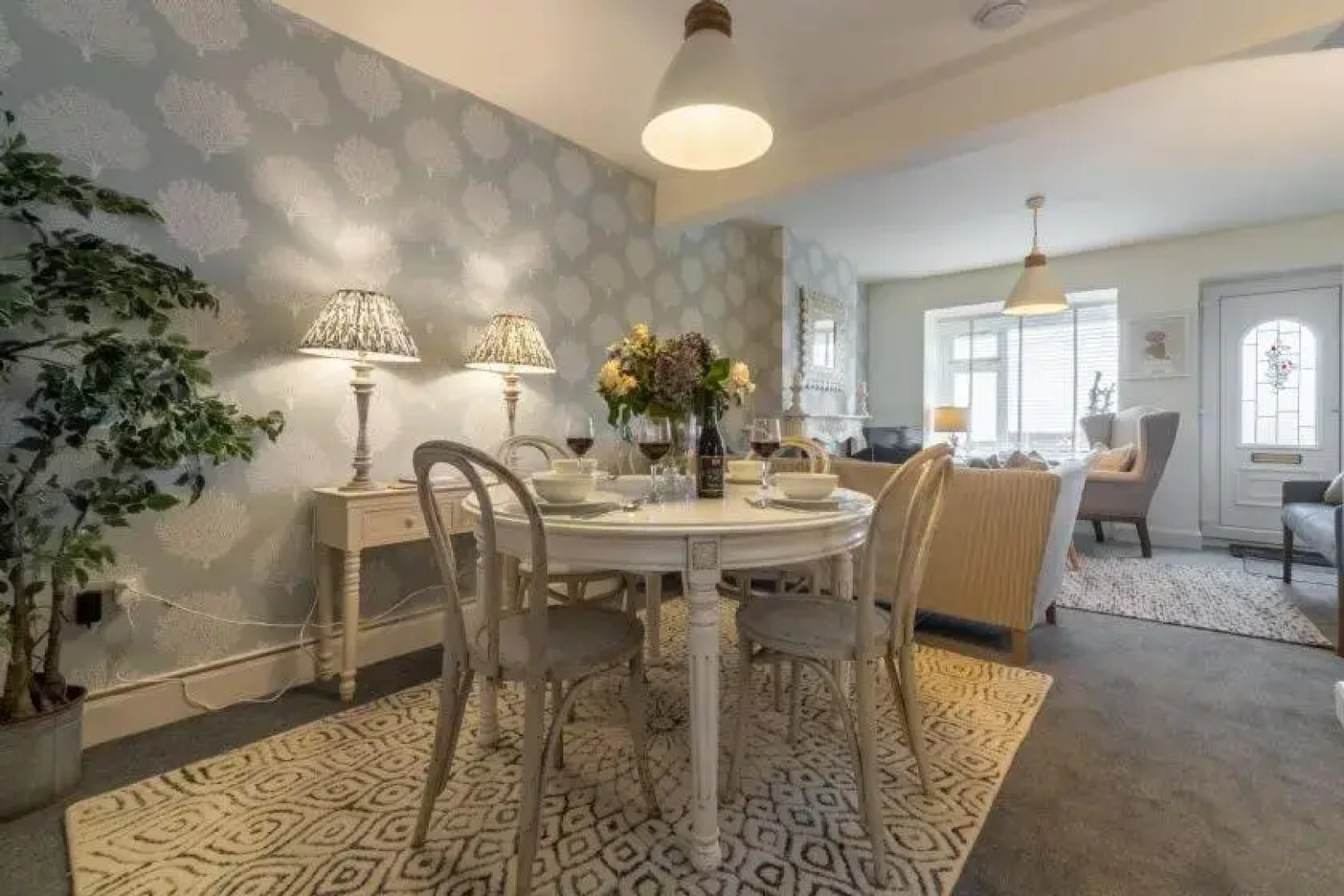 No33 Seagull Cottage