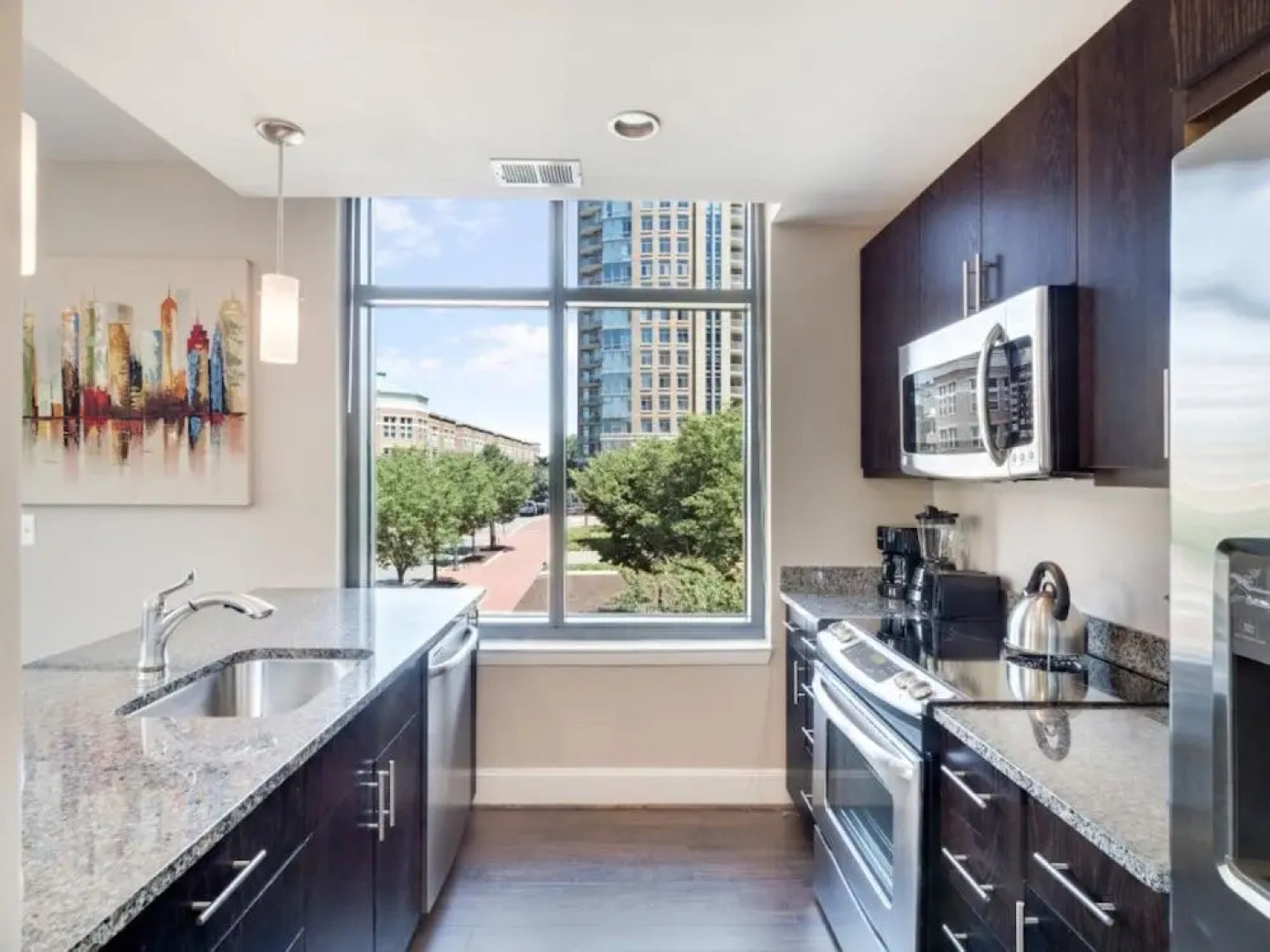 Global Luxury Suites at Town Center North