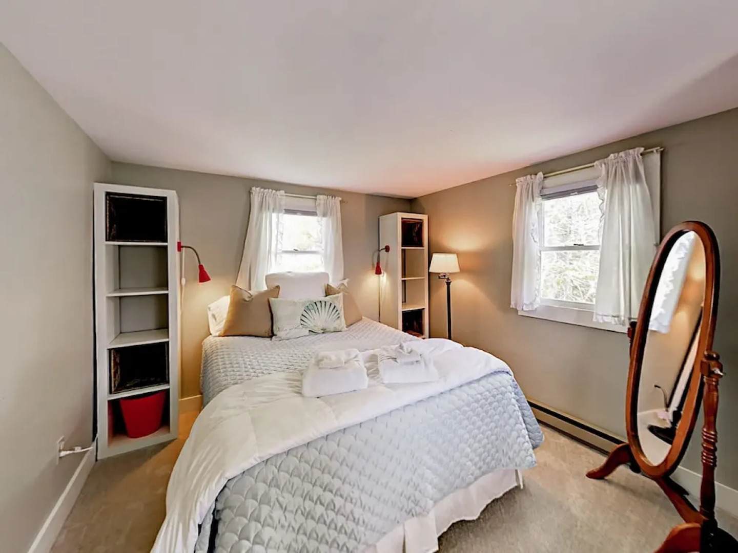 18 Spring St Cottage 4 Bedrooms 2 Bathrooms Cottage