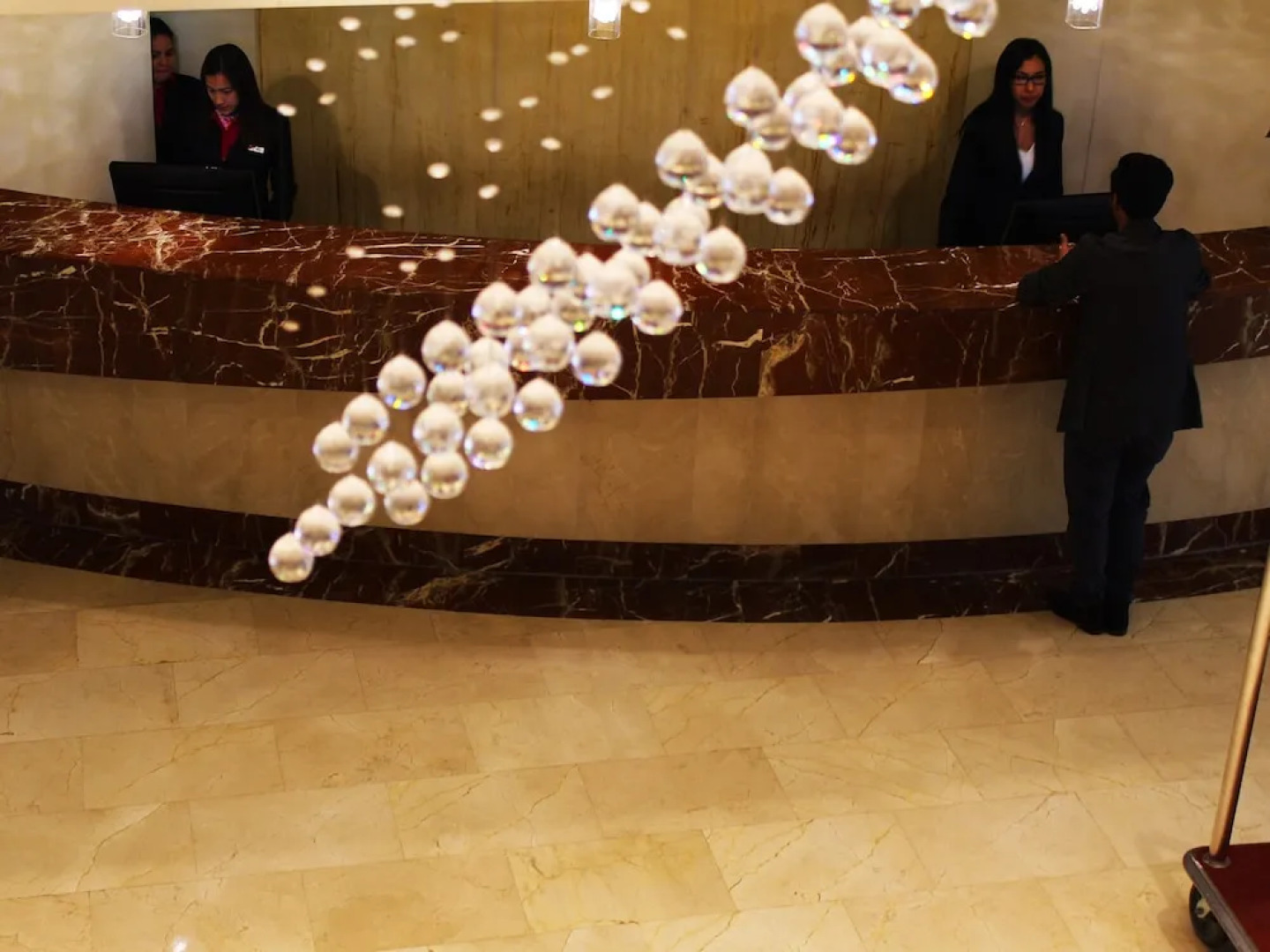 Waldorf Hotel Boutique