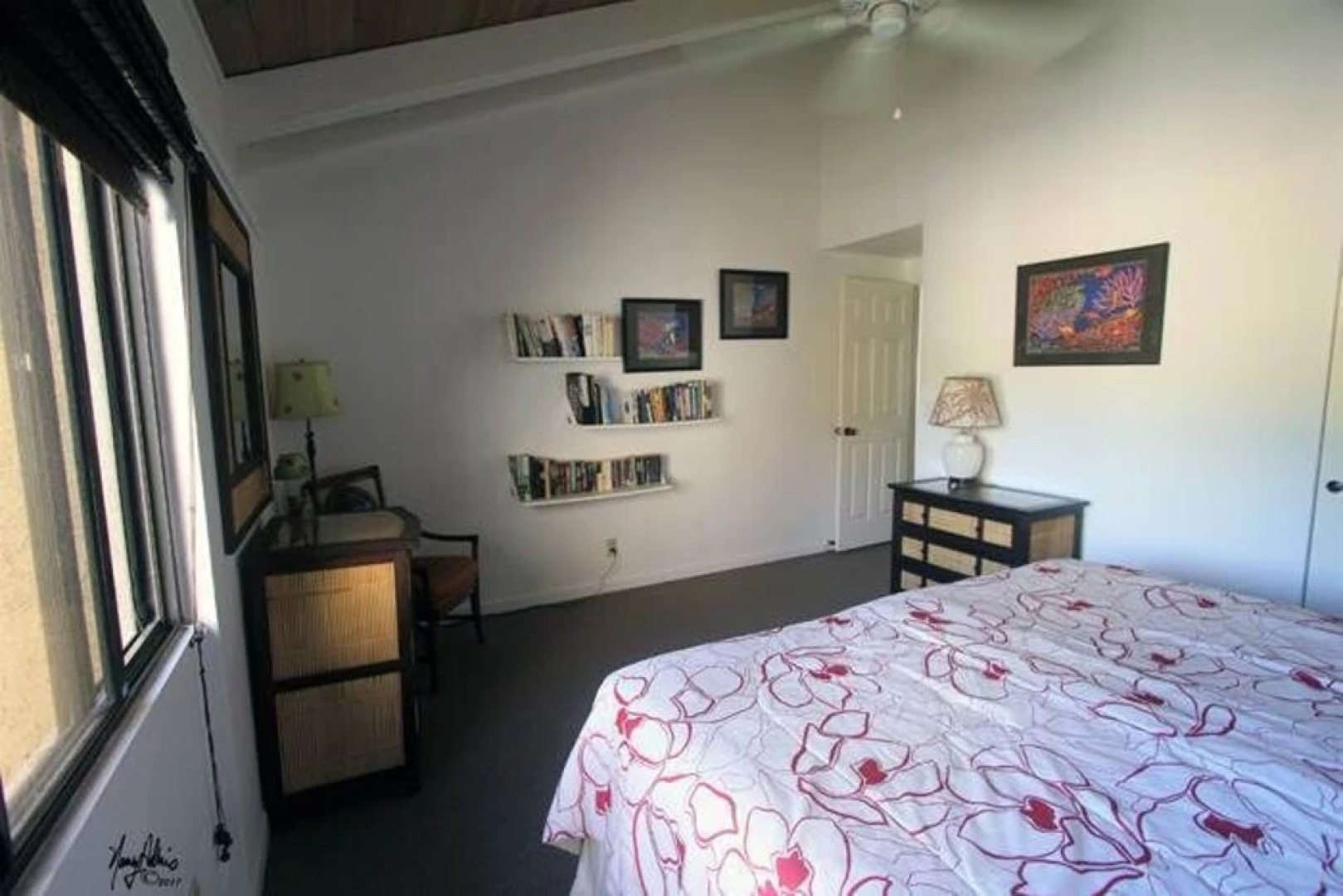 Condo With Great Sunsets and Golf Course Views