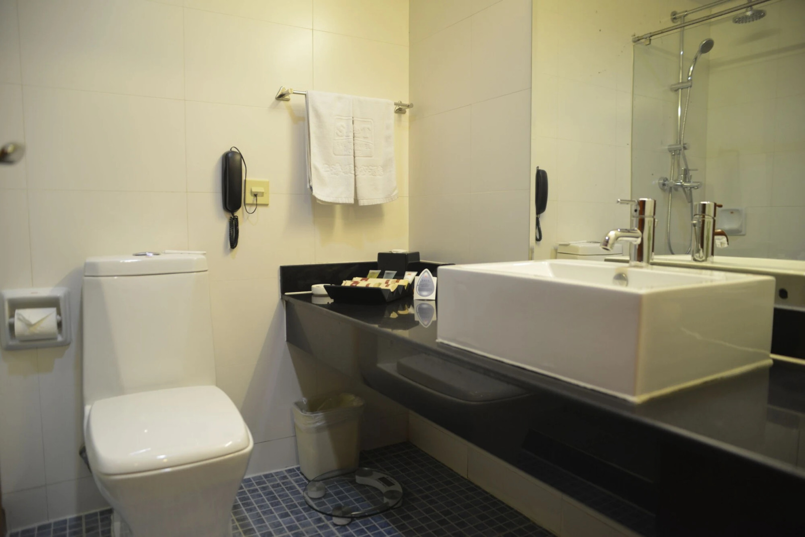 Shanghai Airlines Travel Hotel