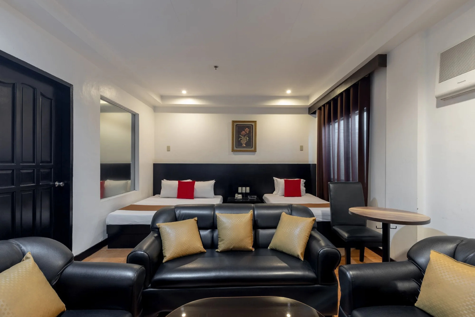 Check Inn Pension Arcade