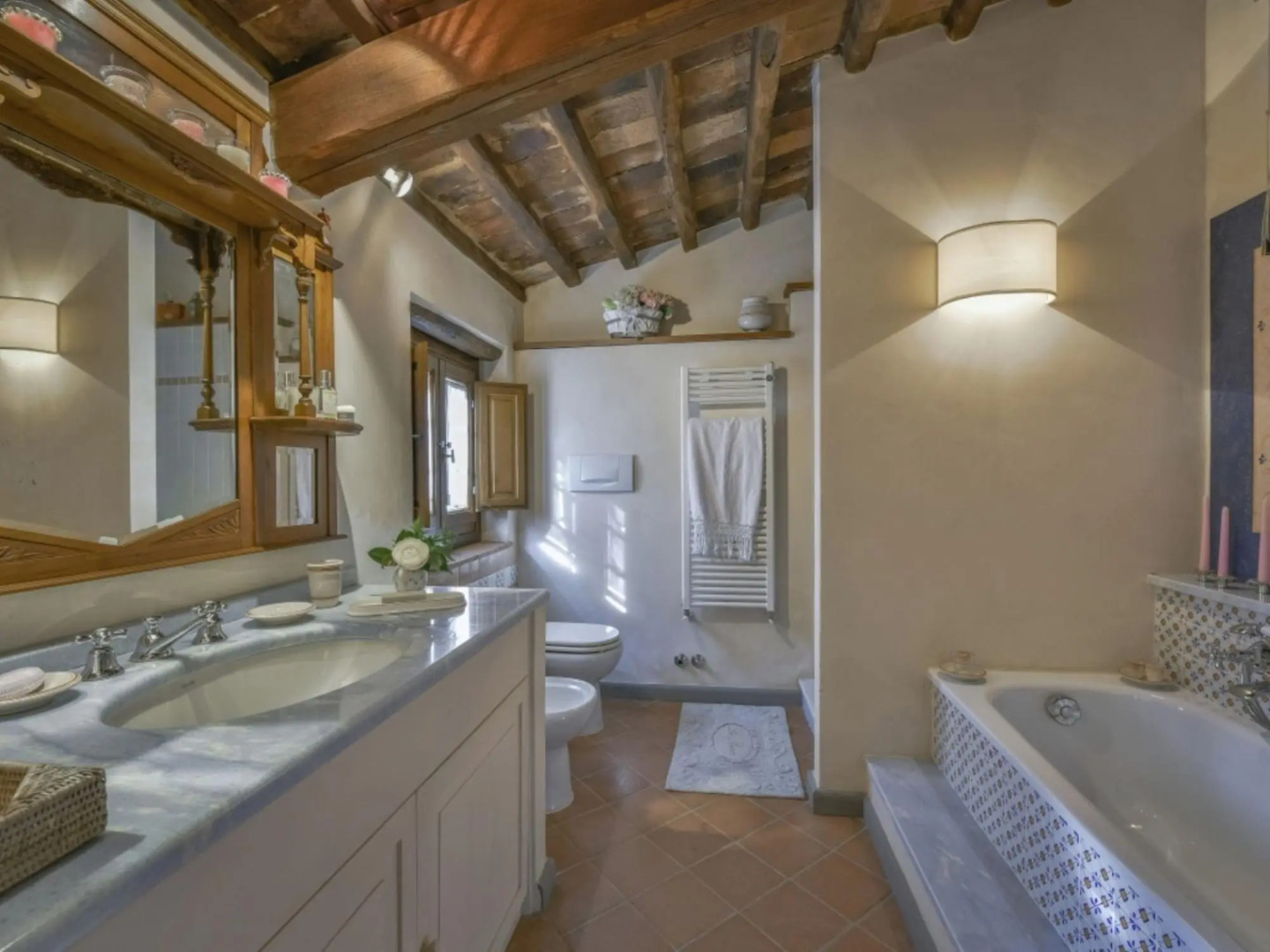 Magnificent Villa in the Countryside Near Pistoia Pool Airco Bbq-villa Lucente