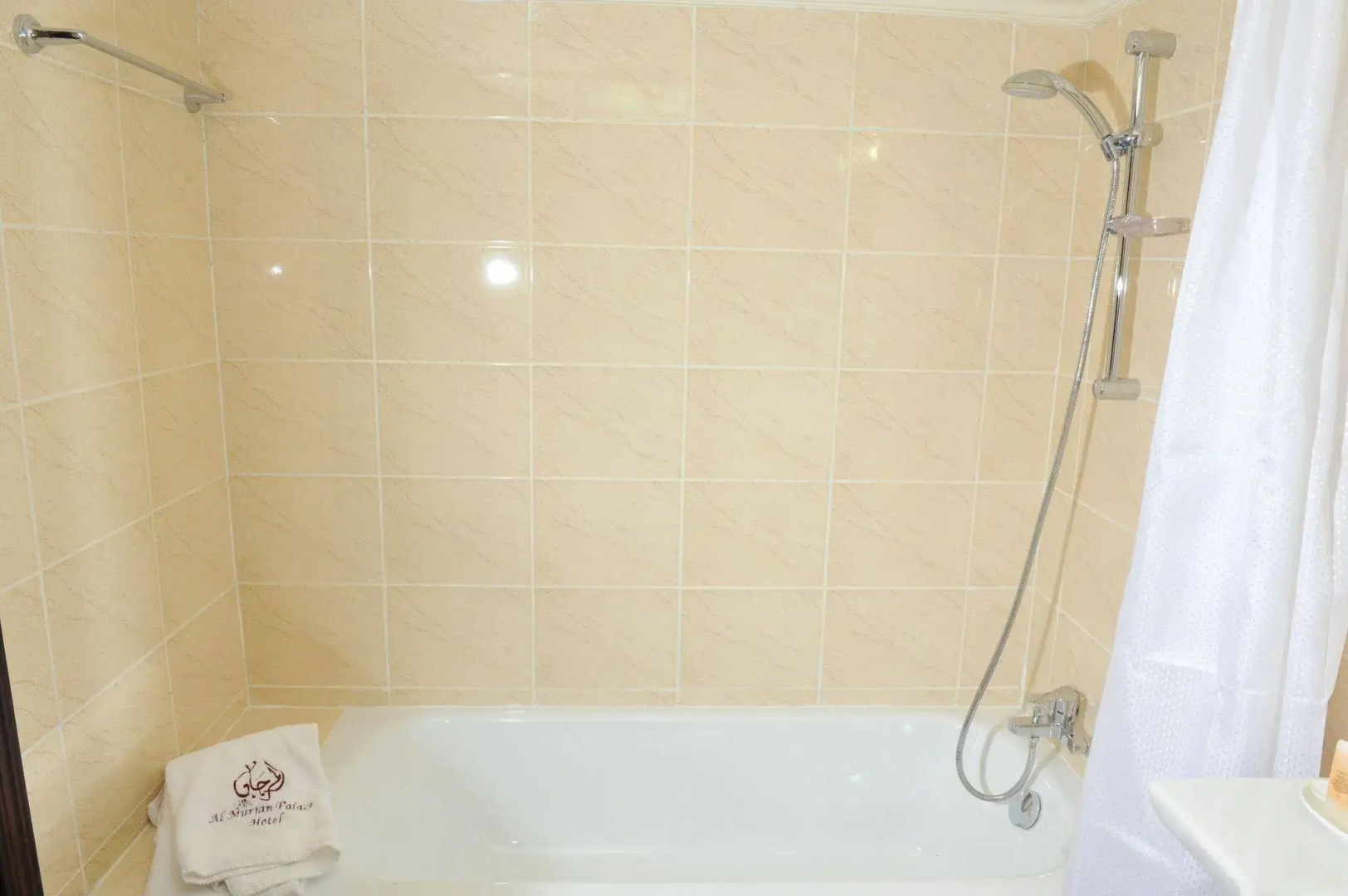 Al Murjan Palace Hotel