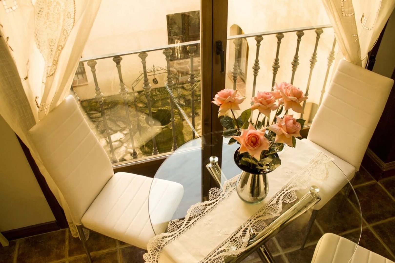 Alojamientos Victoria S.L.