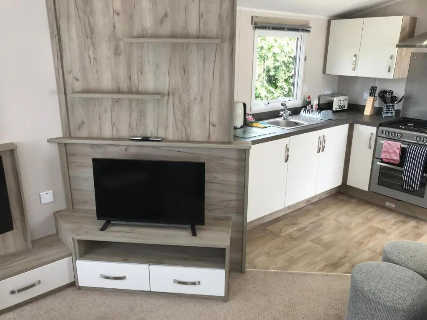 Luxury 3 Bedroom Caravan MC37, Shanklin, Isle of Wight