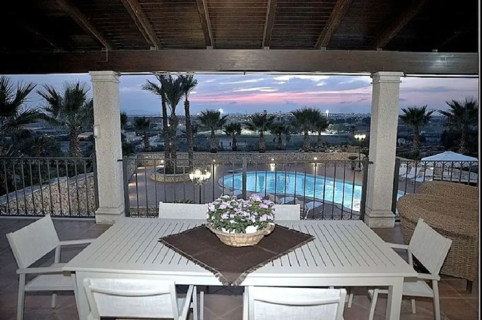 Villa Egadi con Piscina e Campo da Tennis