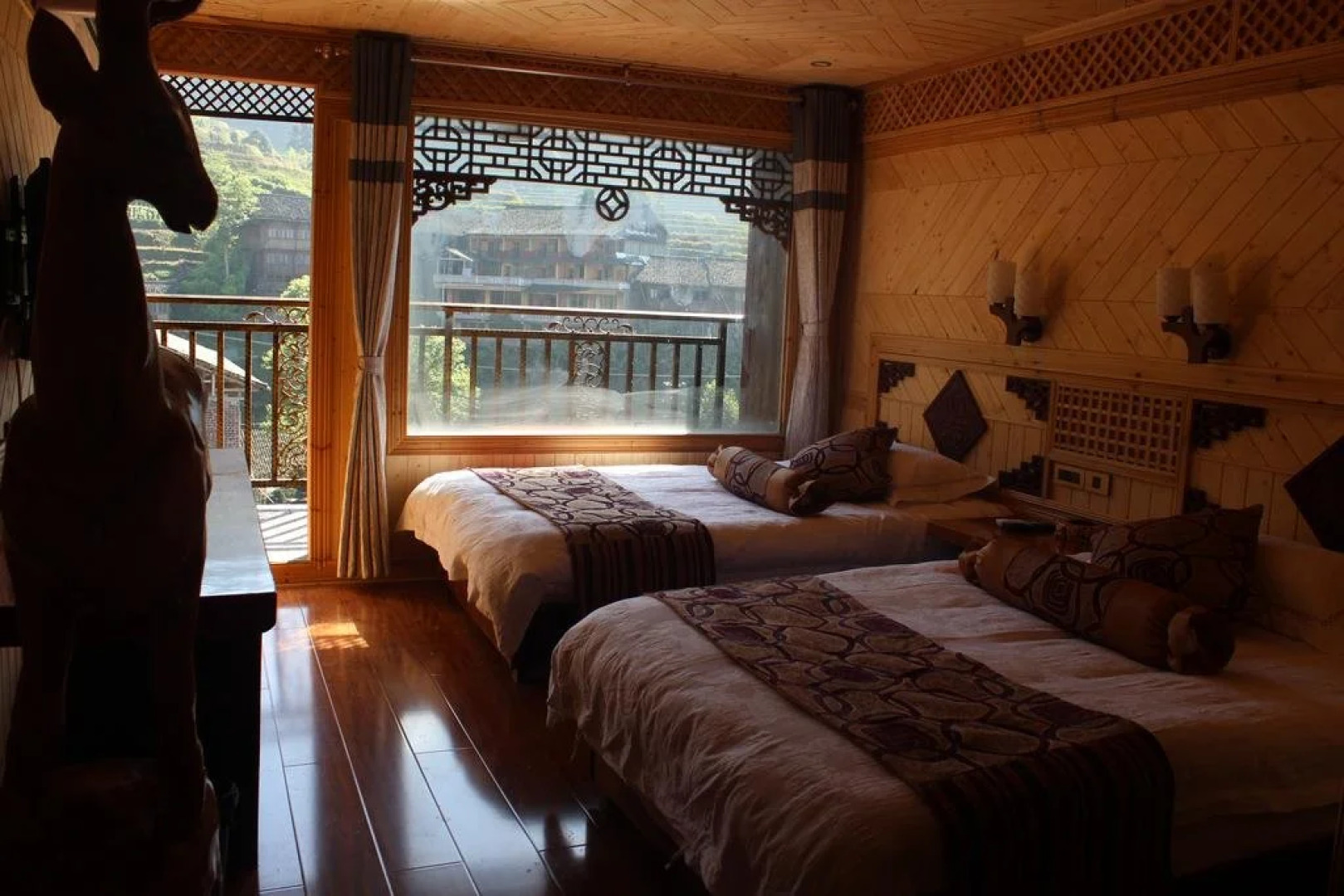 LongShenglongji Hotel