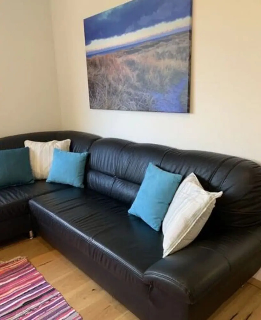 Holiday Apartment by the Pond