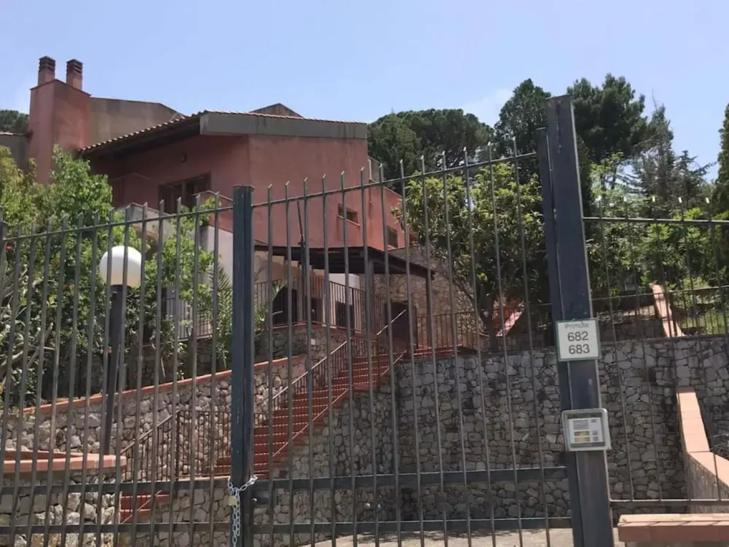 Belvilla by OYO Trabia Home